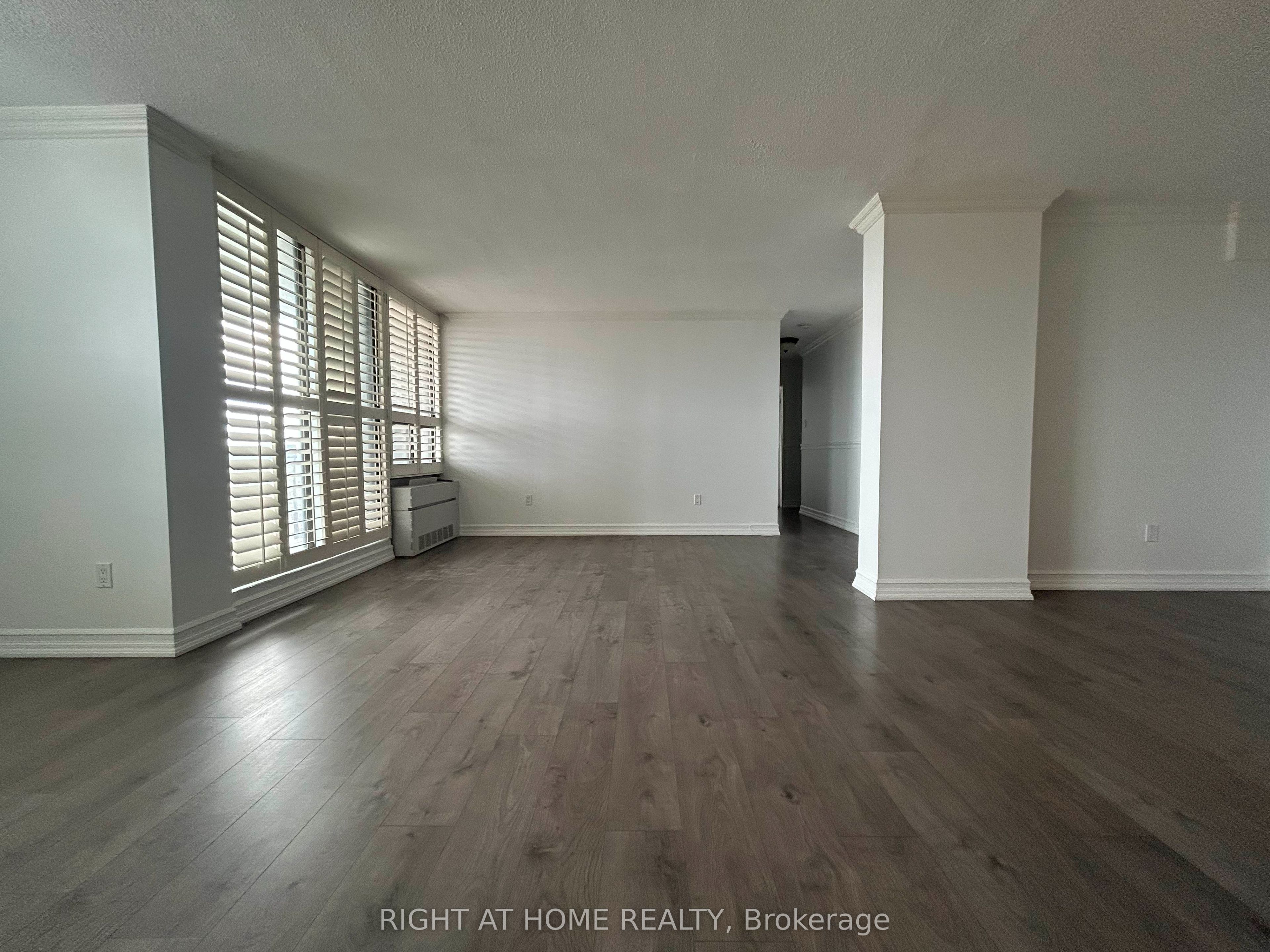 20 Mississauga Valley Boulevard 1801 Property Photo 6