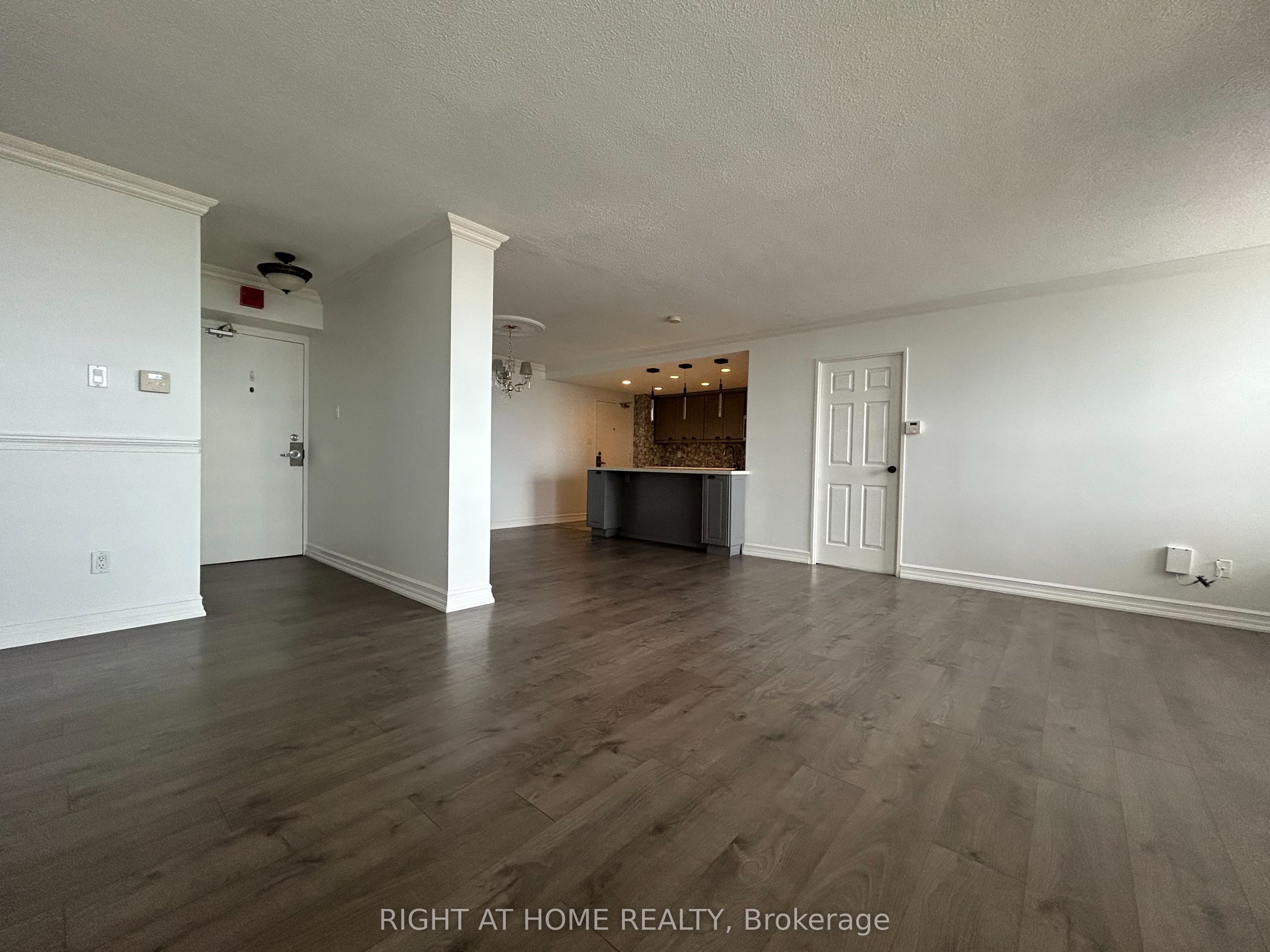 20 Mississauga Valley Boulevard 1801 Property Photo 8