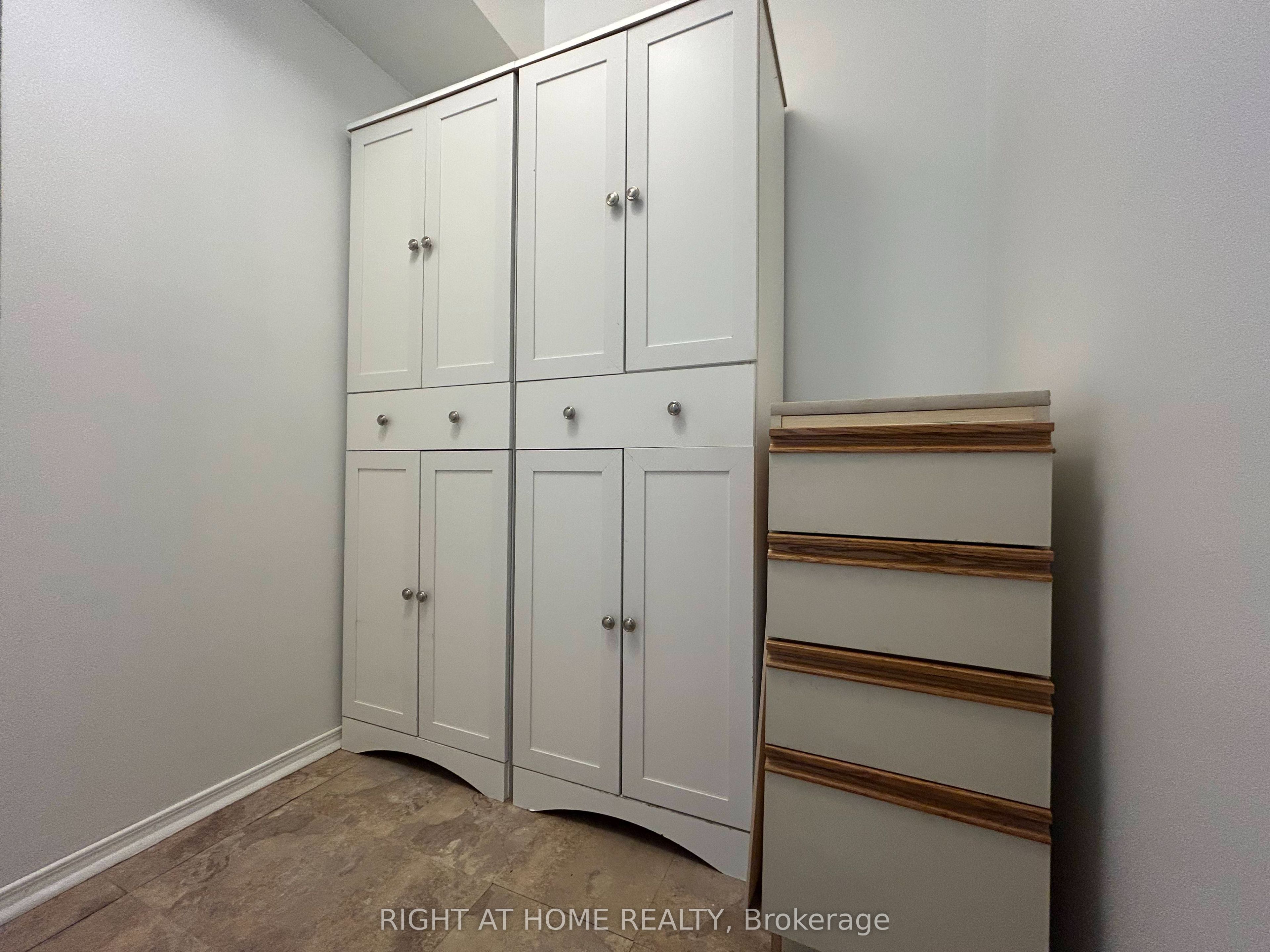 20 Mississauga Valley Boulevard 1801 Property Photo 23