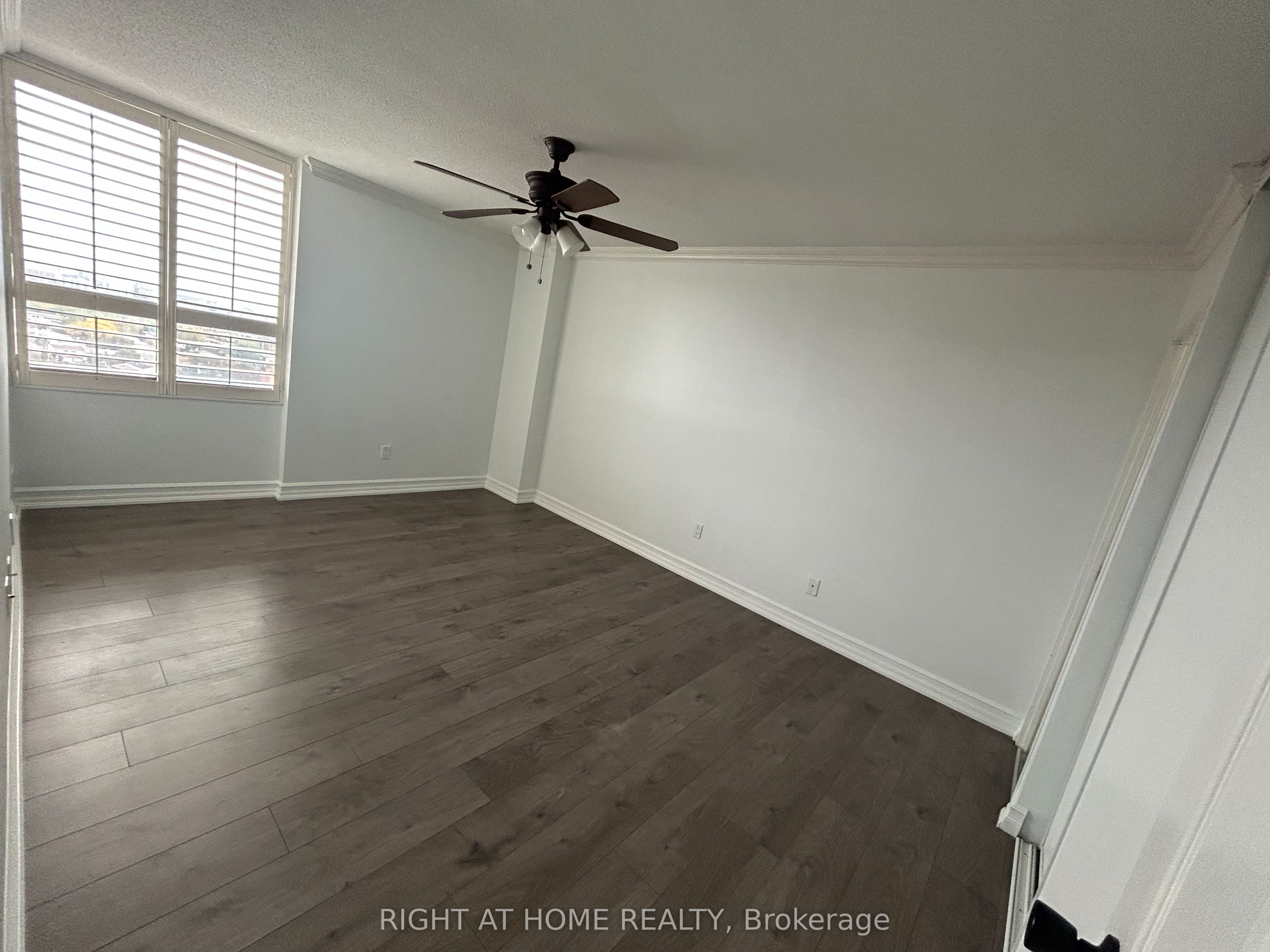 20 Mississauga Valley Boulevard 1801 Property Photo 24