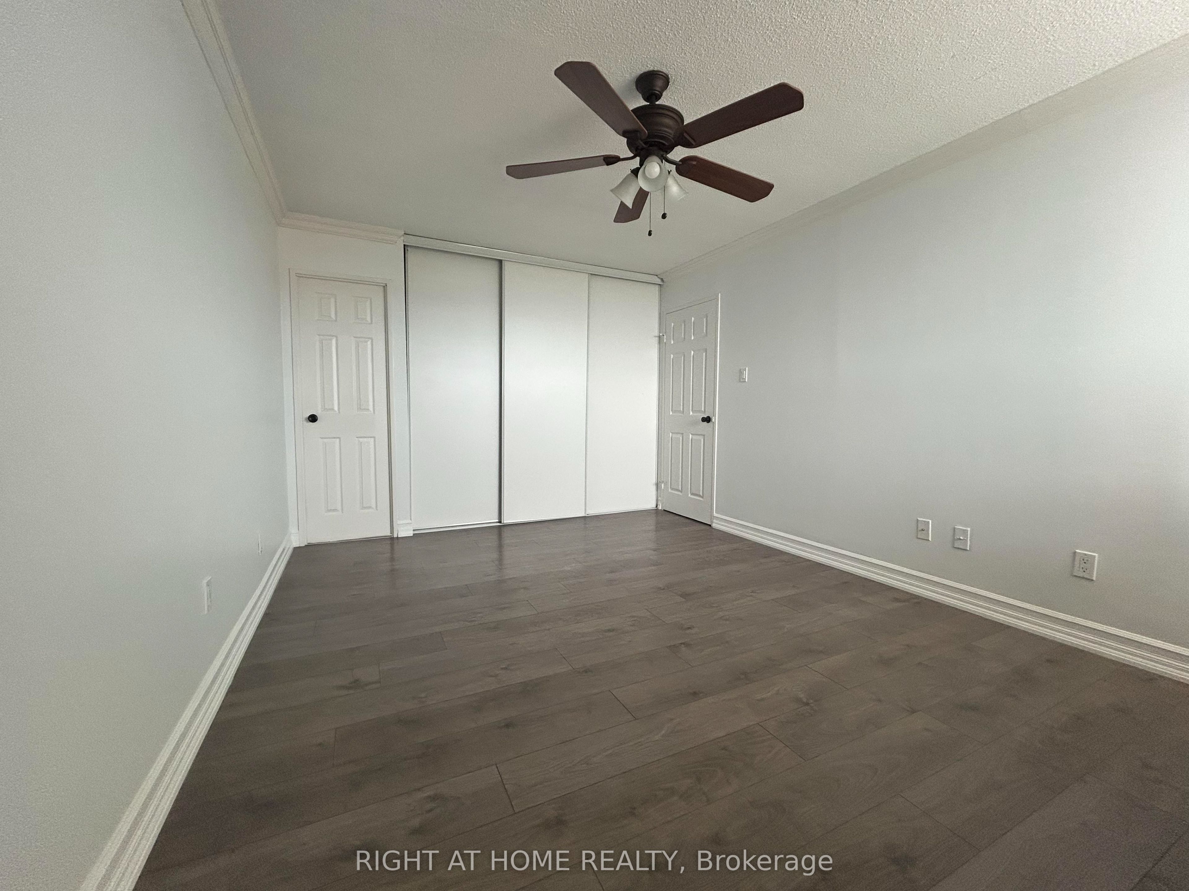 20 Mississauga Valley Boulevard 1801 Property Photo 28