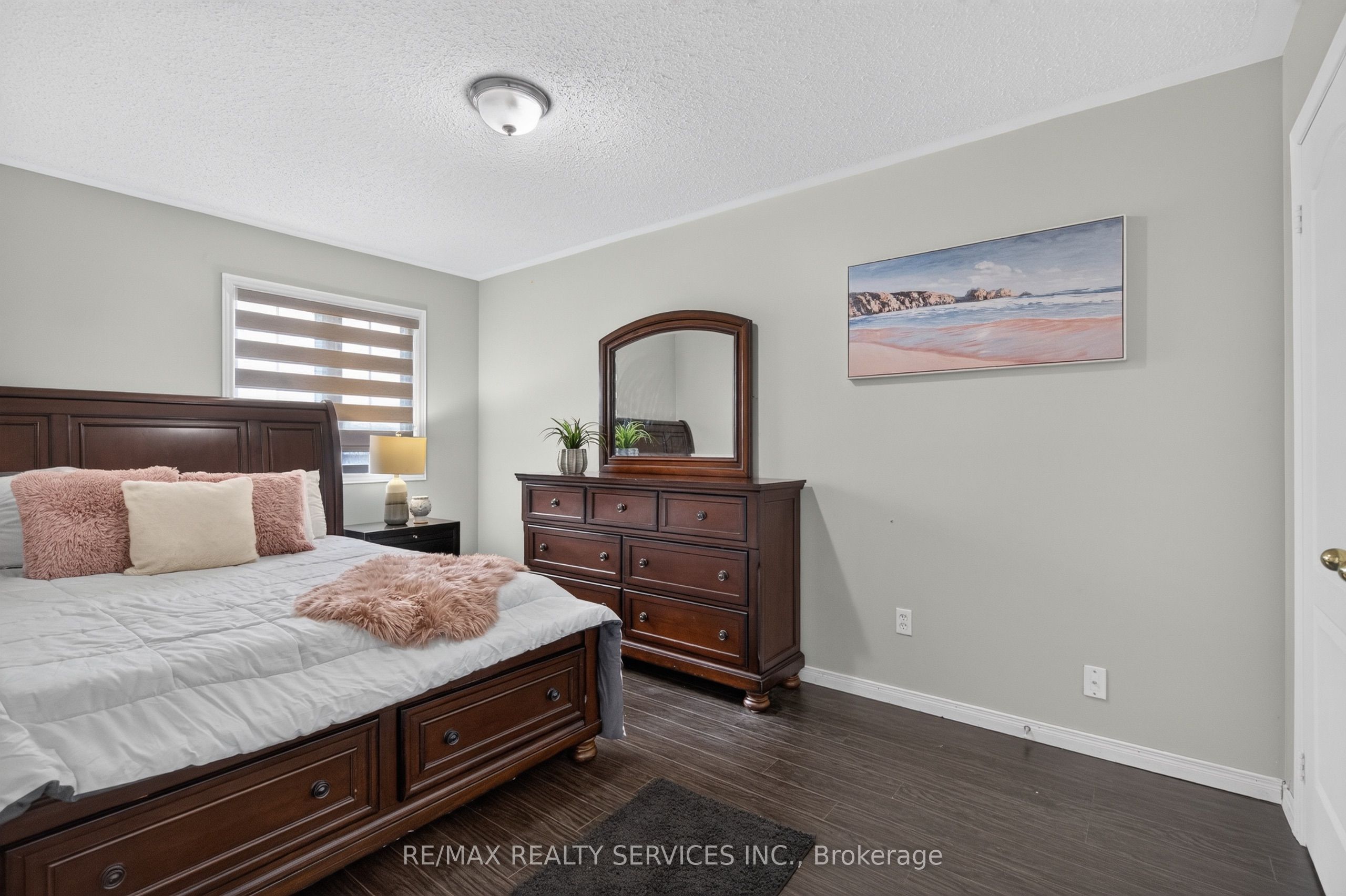 115 Passfield Trail Property Photo 27