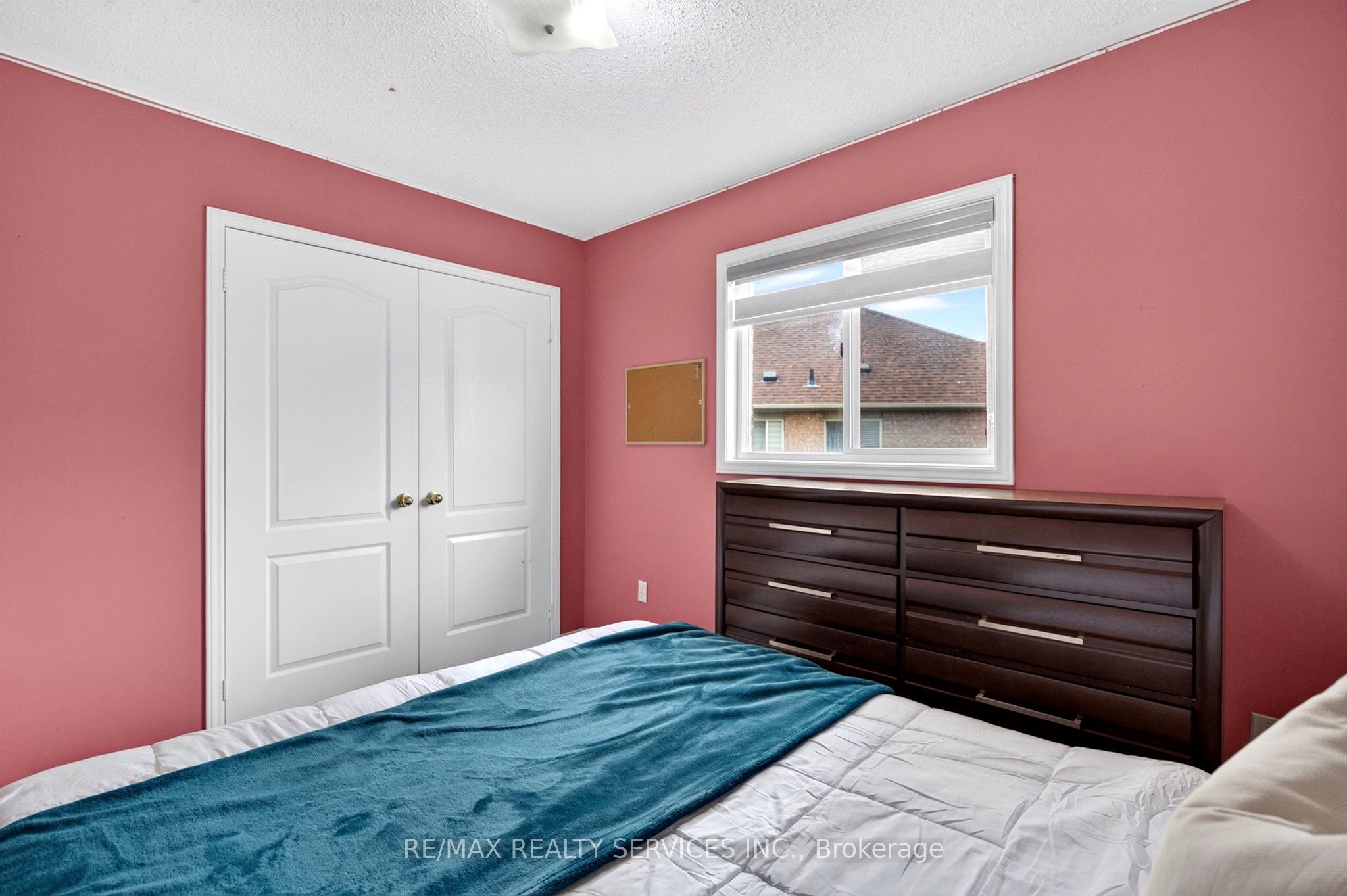 115 Passfield Trail Property Photo 30
