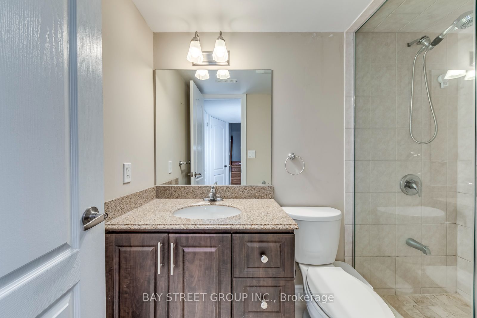 2455 Felhaber Crescent Property Photo 44