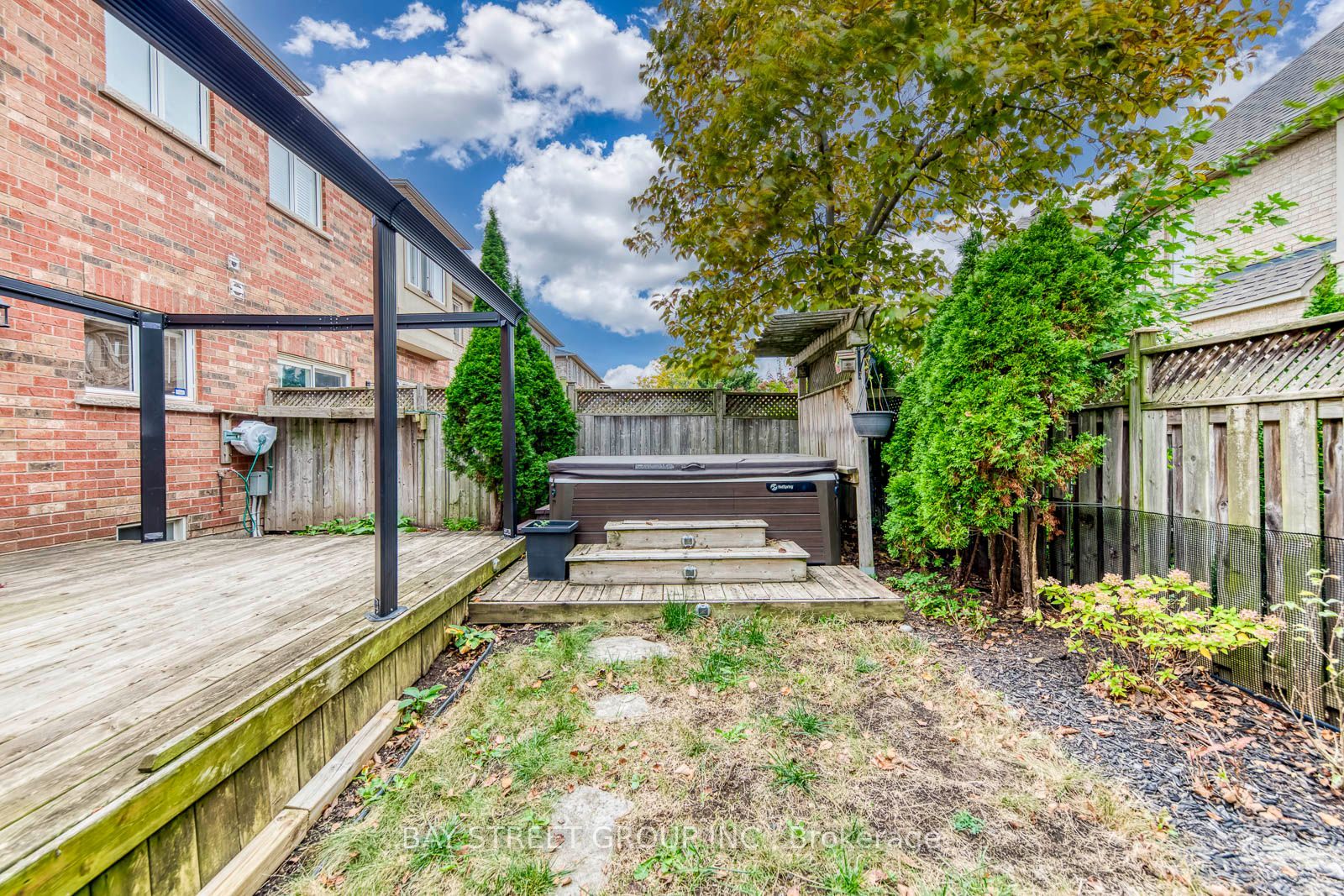 2455 Felhaber Crescent Property Photo 46
