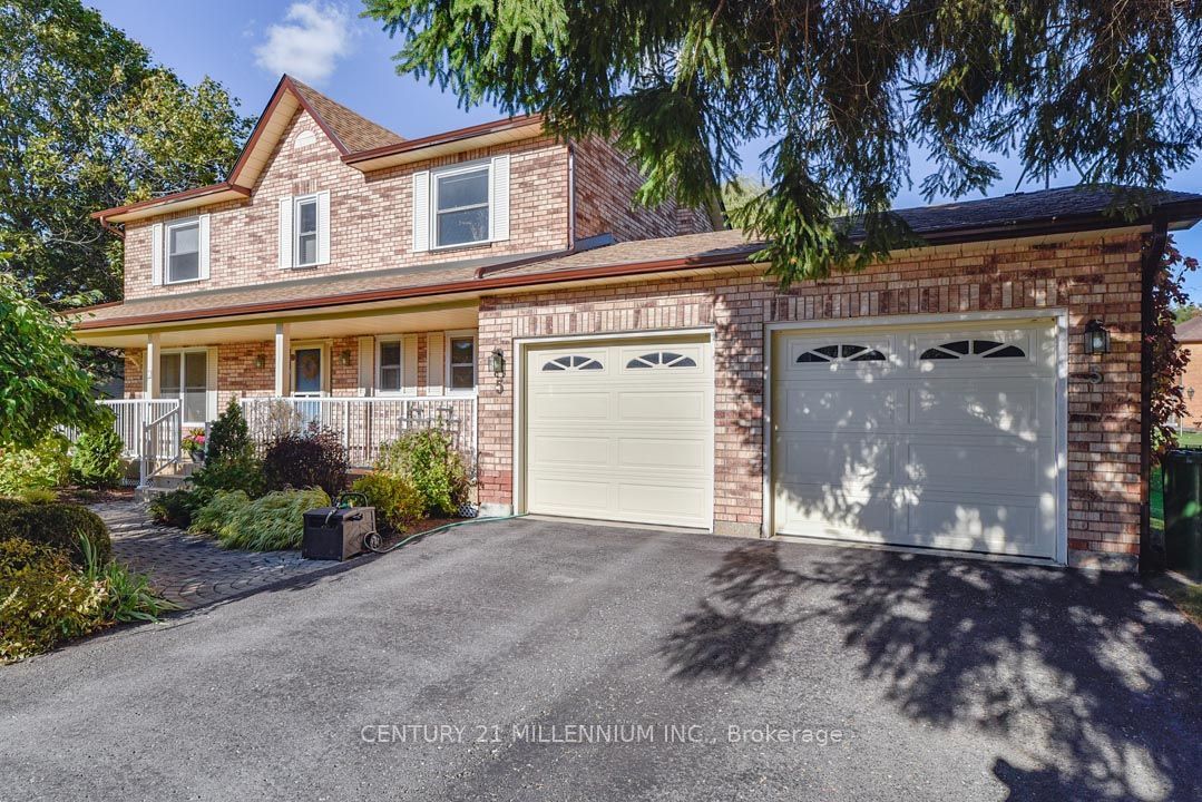 5 Snowberry Court Property Photo 1