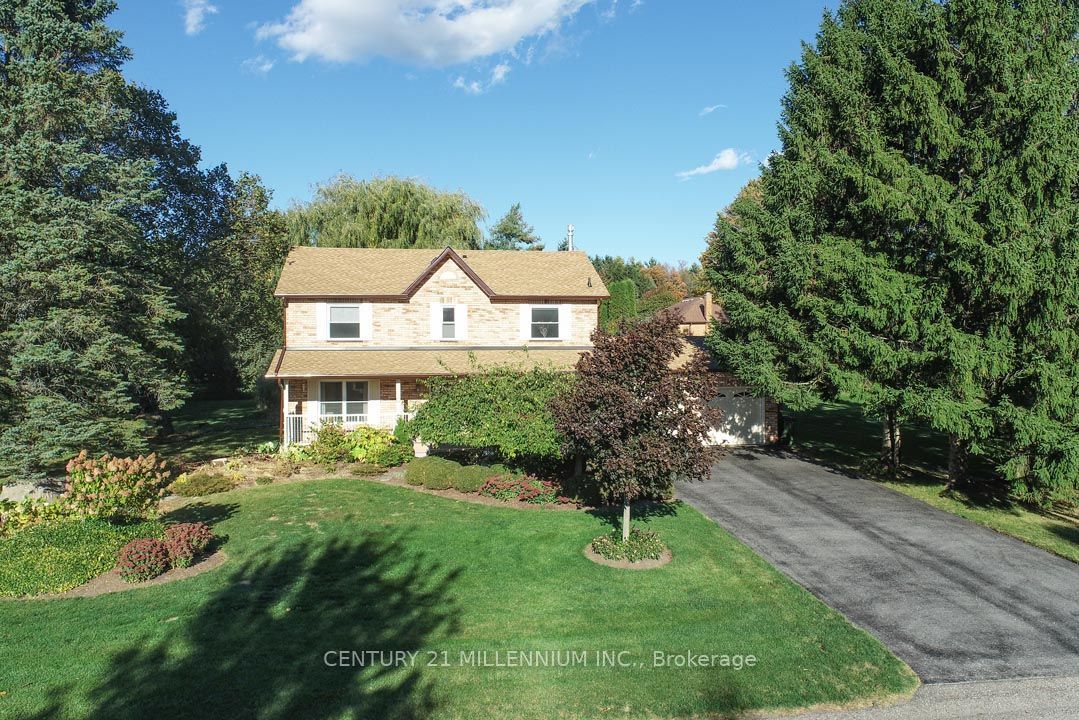5 Snowberry Court Property Photo 6