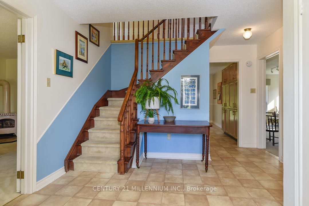 5 Snowberry Court Property Photo 12
