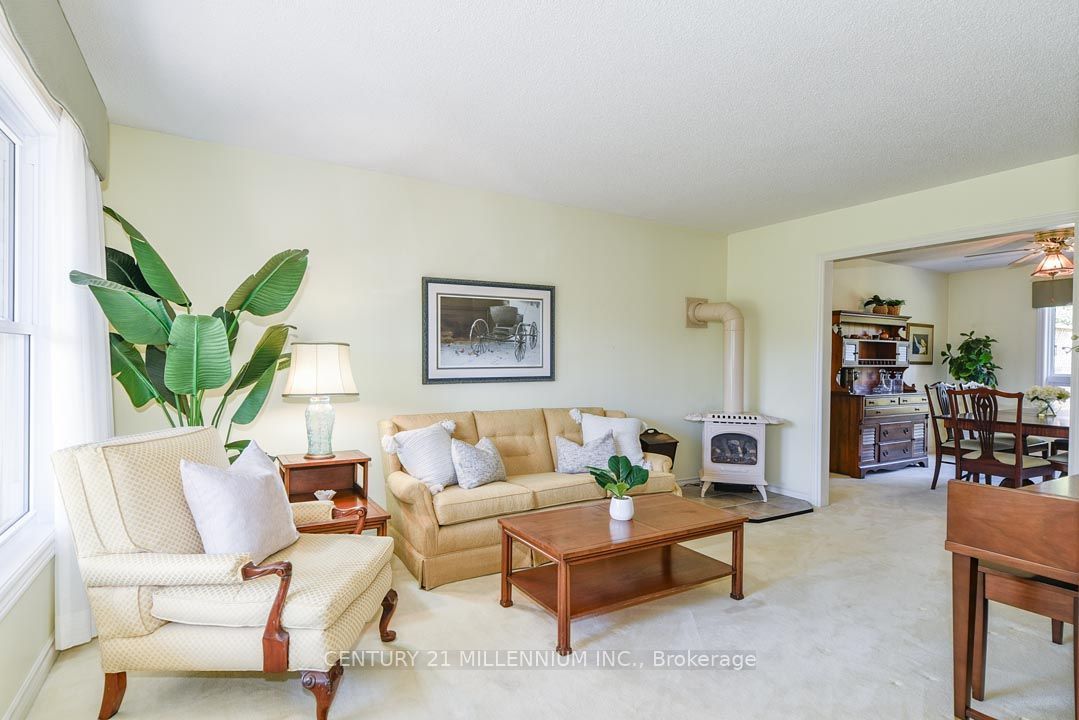 5 Snowberry Court Property Photo 14