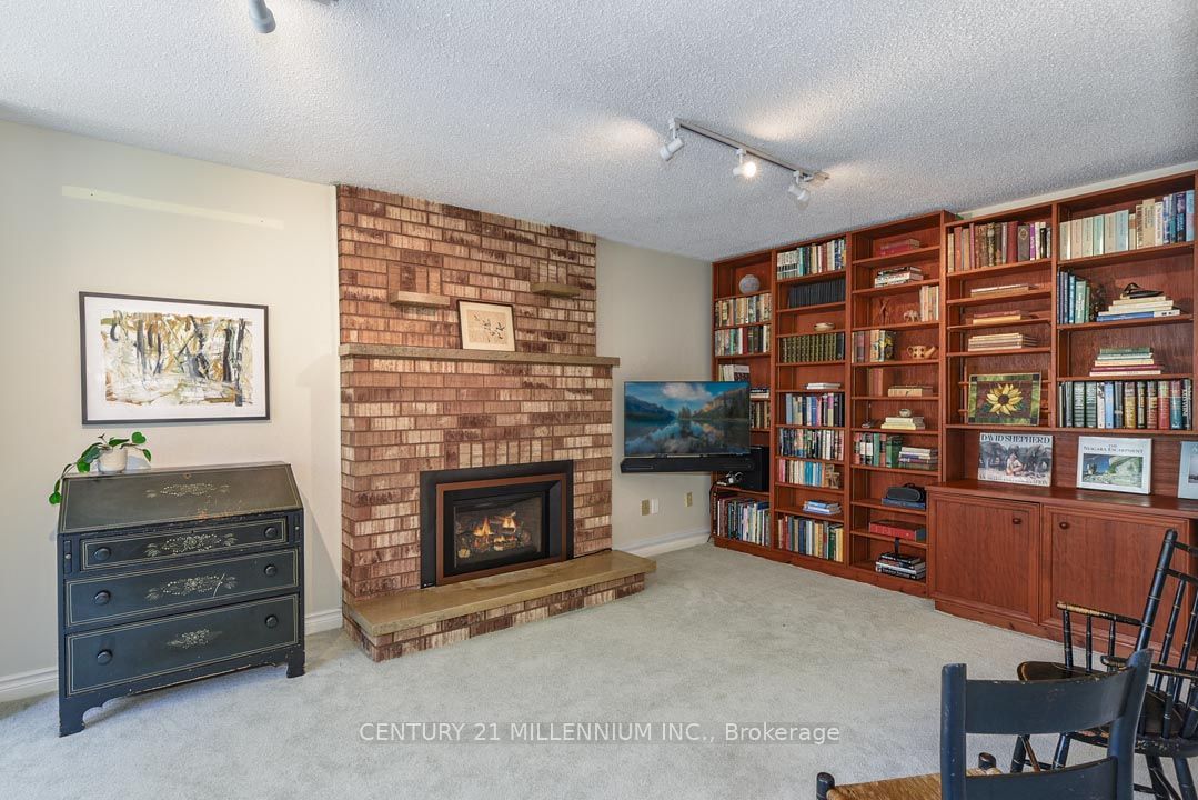 5 Snowberry Court Property Photo 19