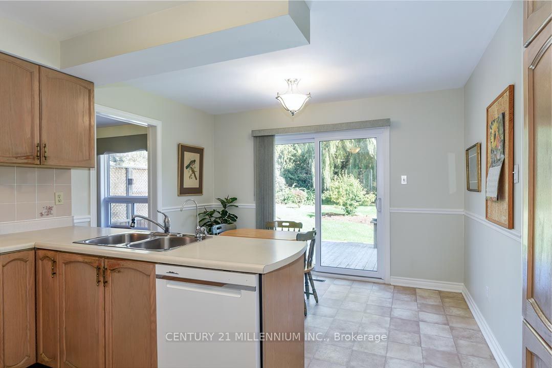 5 Snowberry Court Property Photo 21