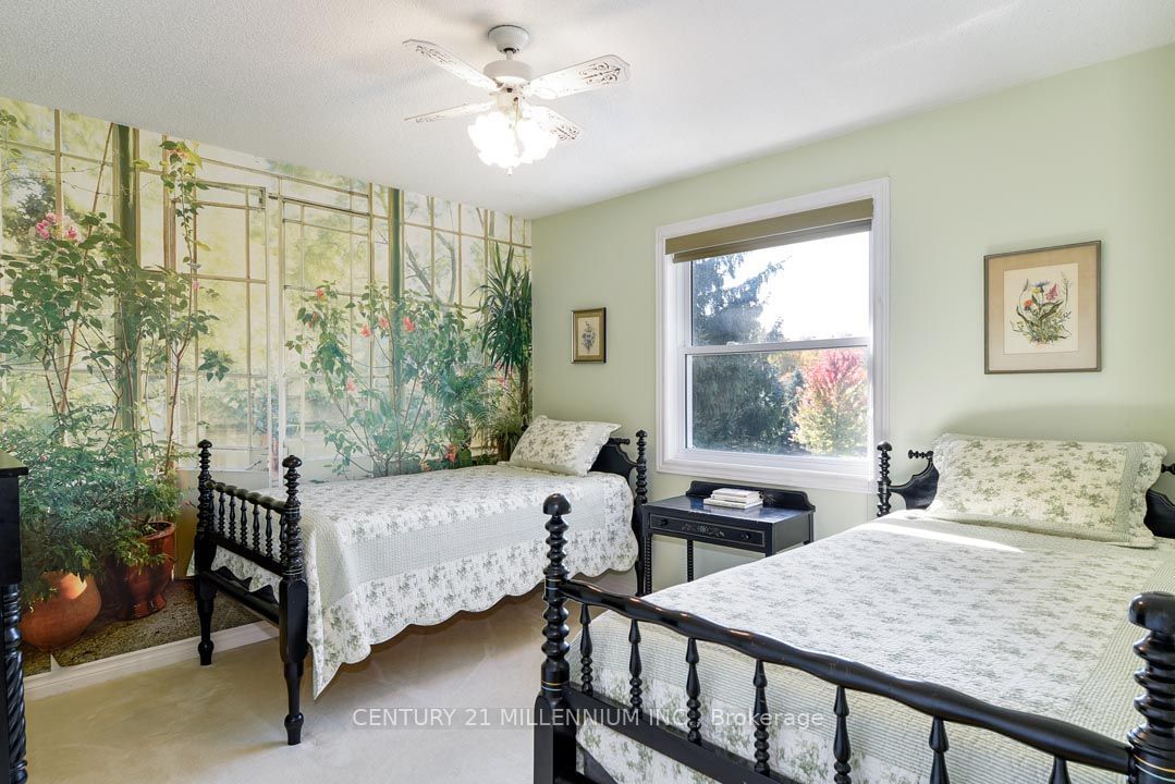 5 Snowberry Court Property Photo 33