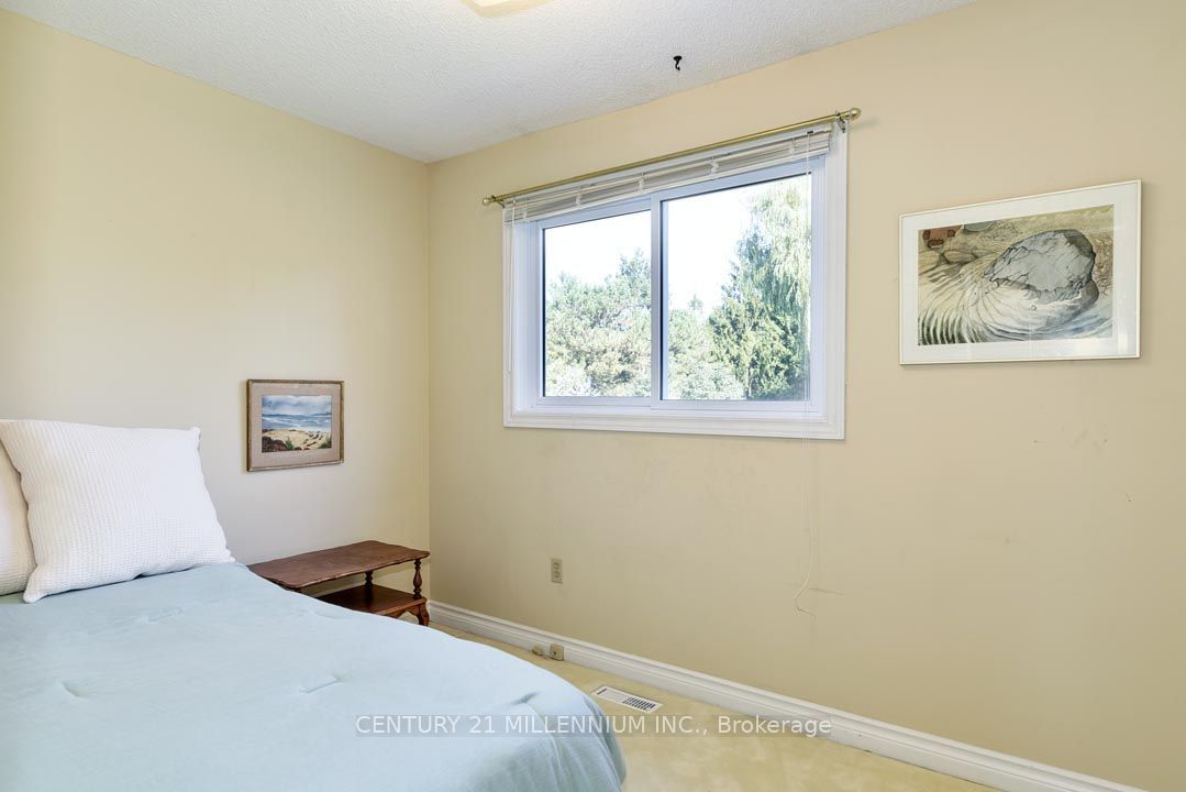 5 Snowberry Court Property Photo 36