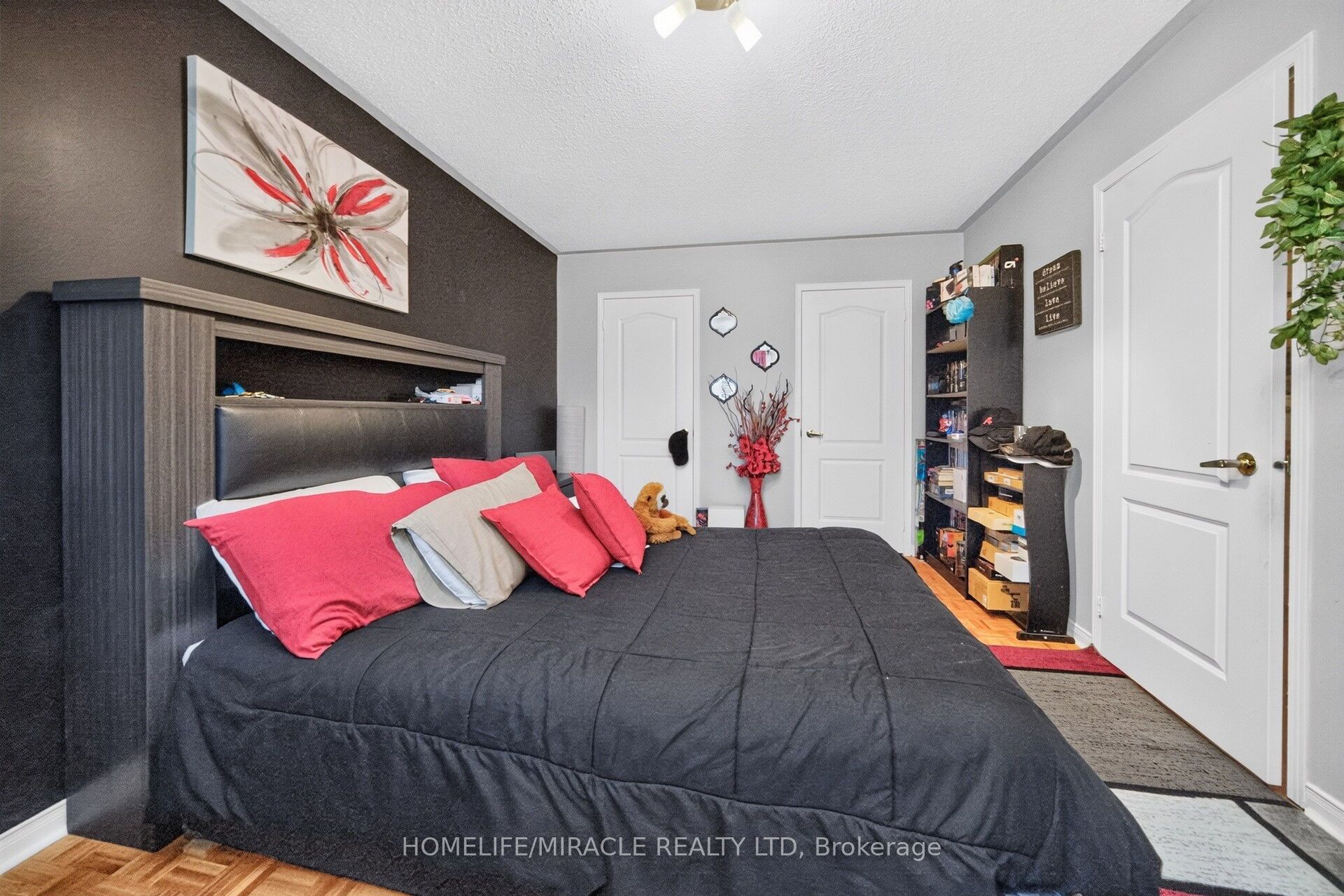 13 Dovaston Gate Property Photo 19