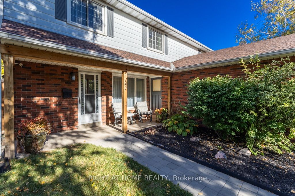 1247 Nottingham Avenue Property Photo 3