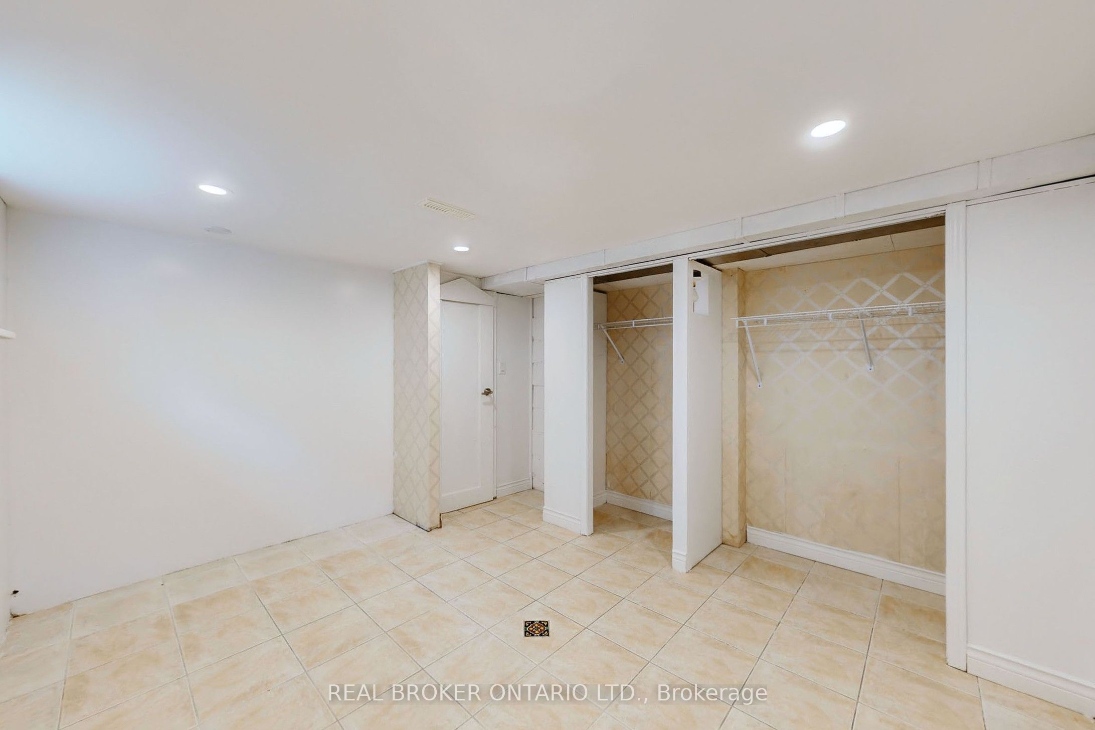 164 William Street Basement Property Photo 6