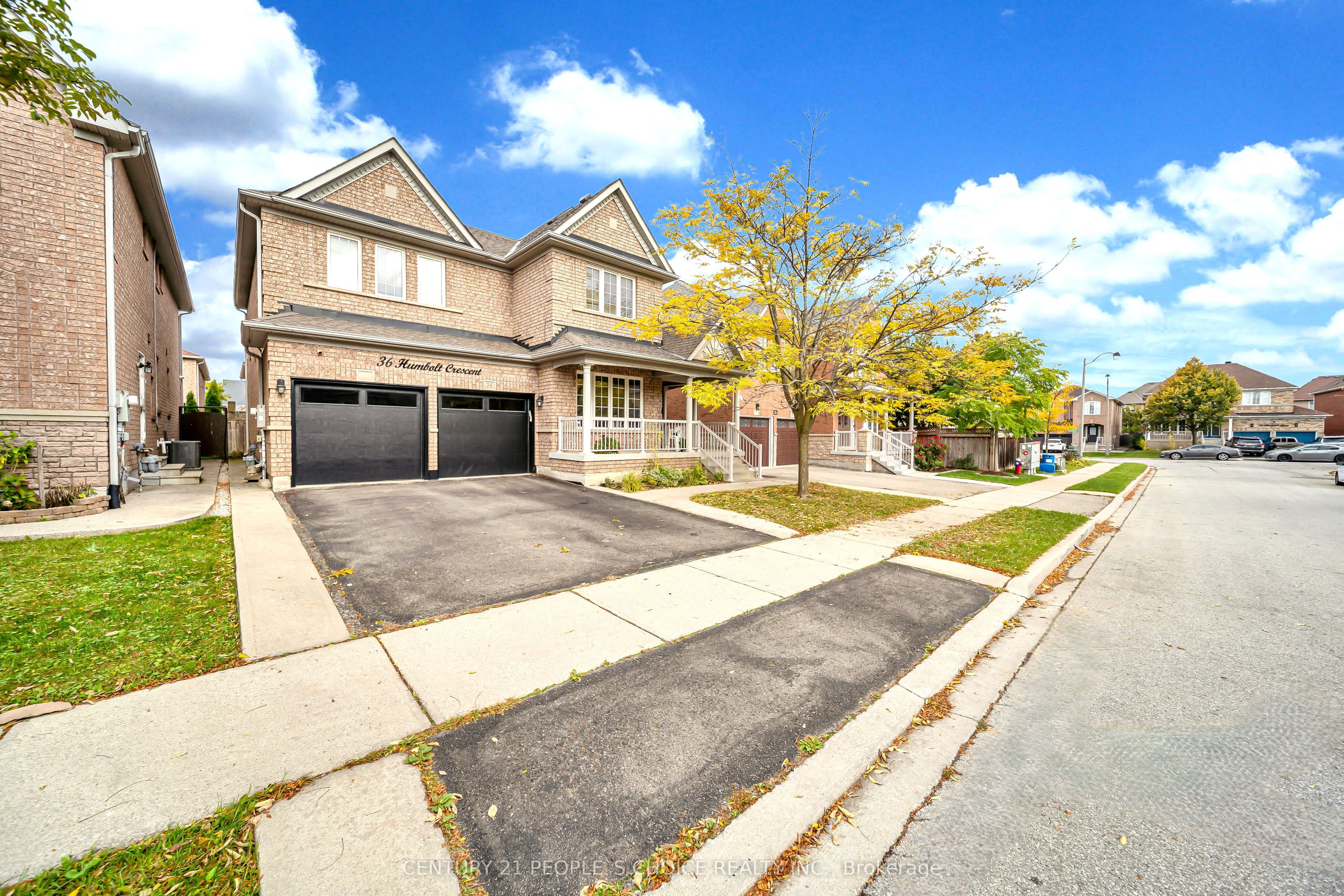 36 Humbolt Crescent Property Photo 2
