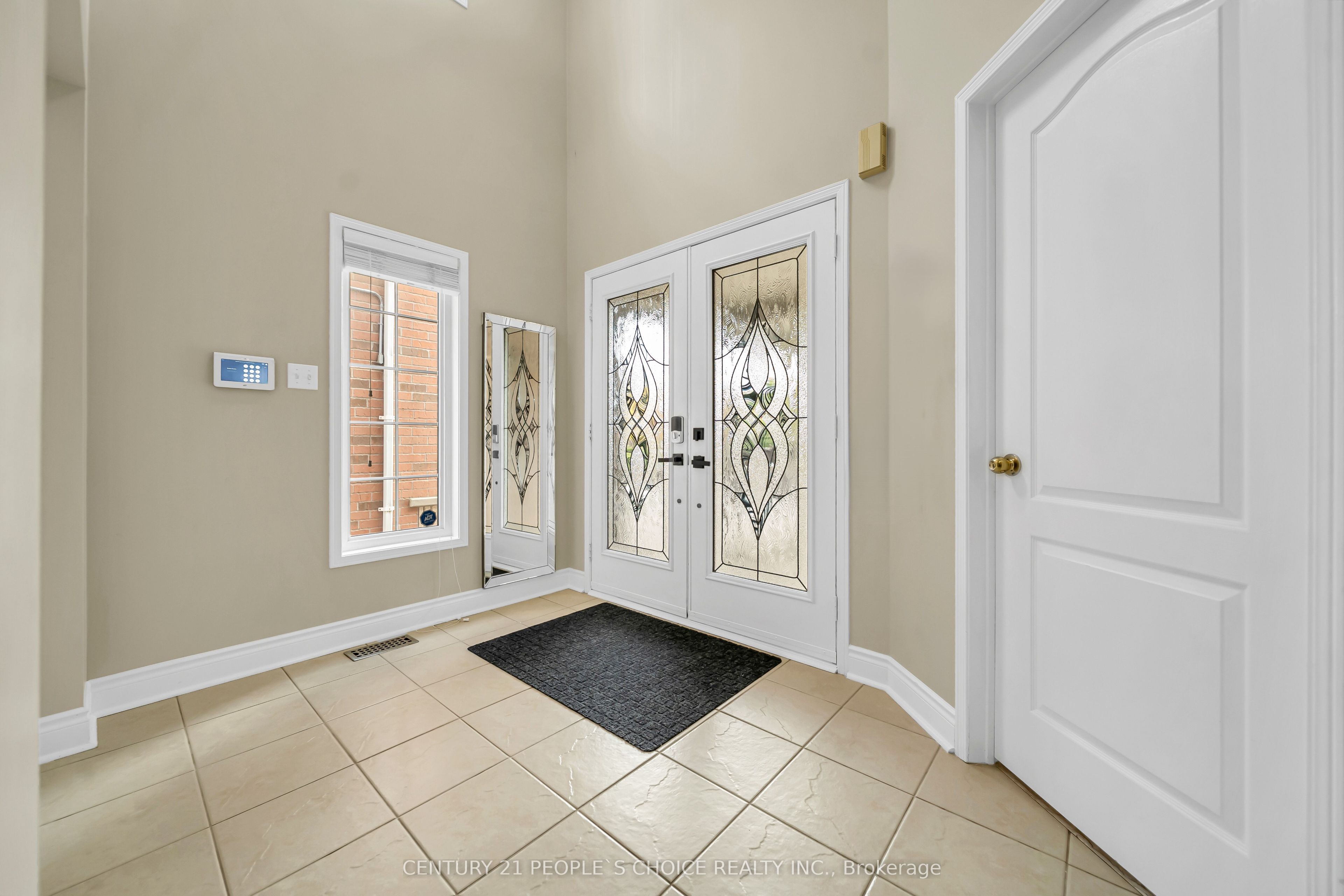 36 Humbolt Crescent Property Photo 5