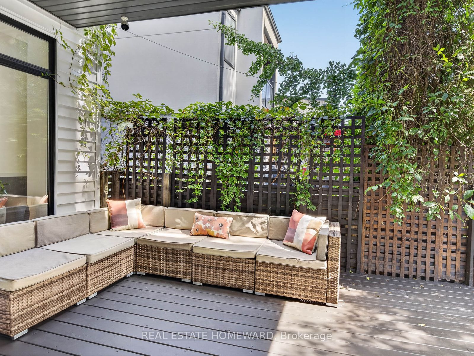 69 Ringley Avenue Property Photo 28