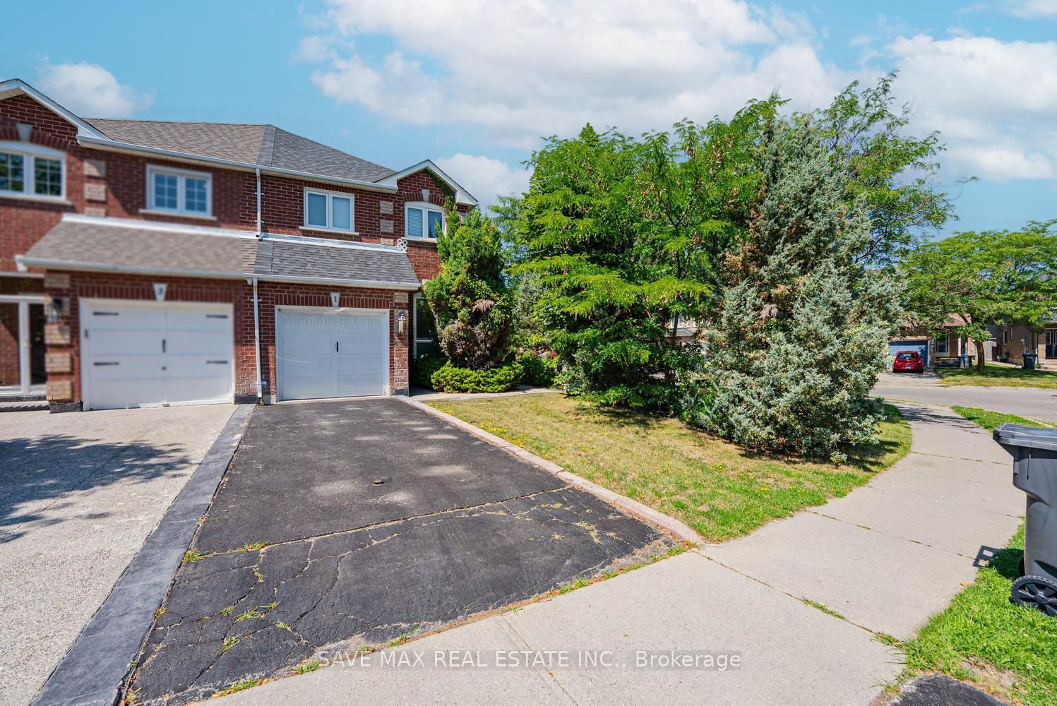 1 Kitto Court Property Photo 2