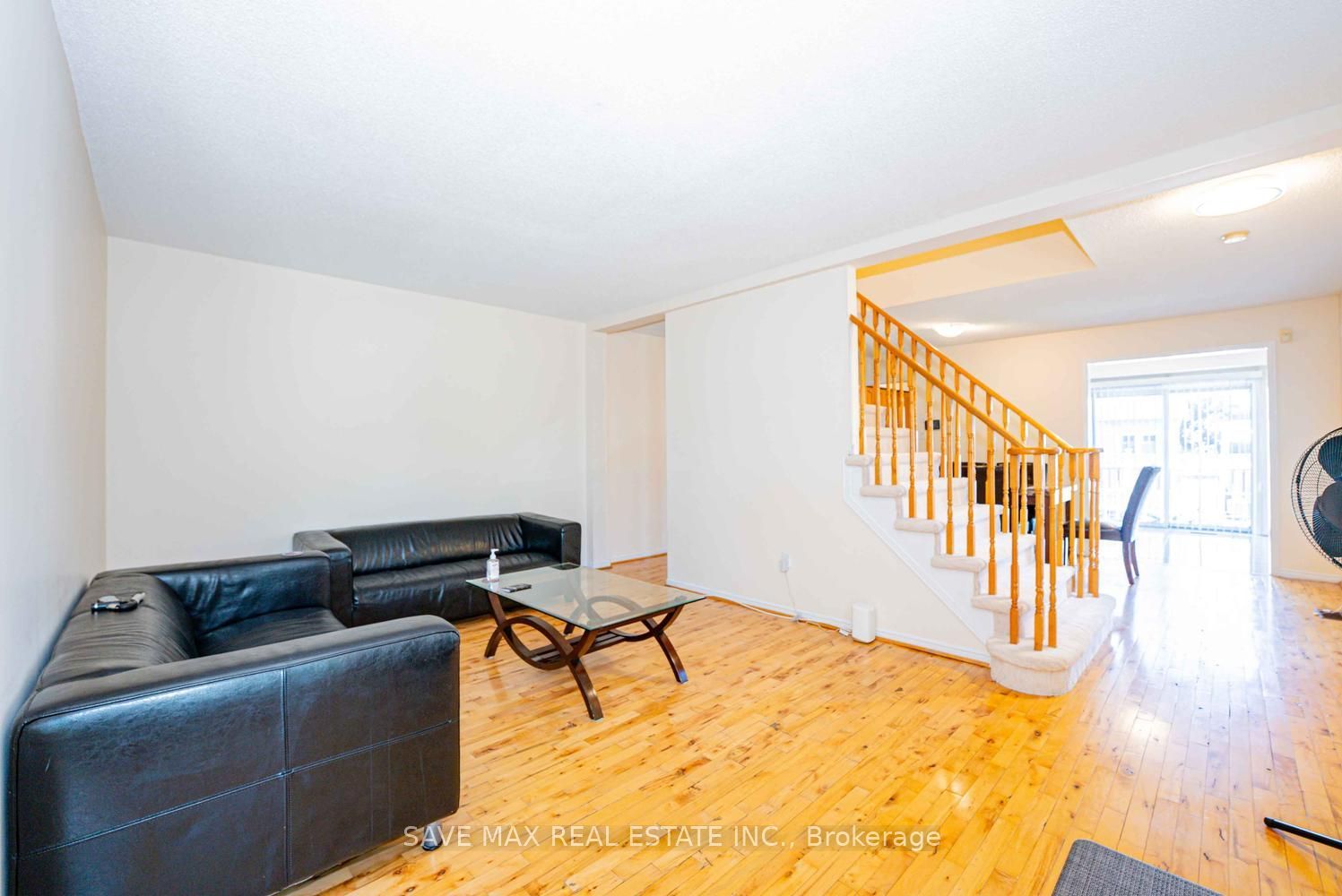 1 Kitto Court Property Photo 7