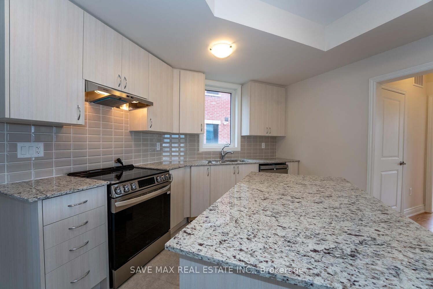 3299 Sixth Line 2 Property Photo 19
