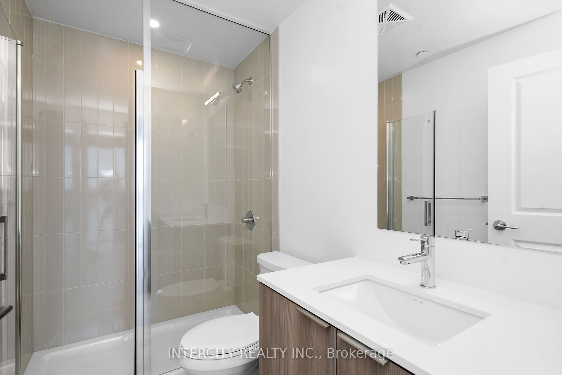 15 Skyridge Drive E 1019 Property Photo 13