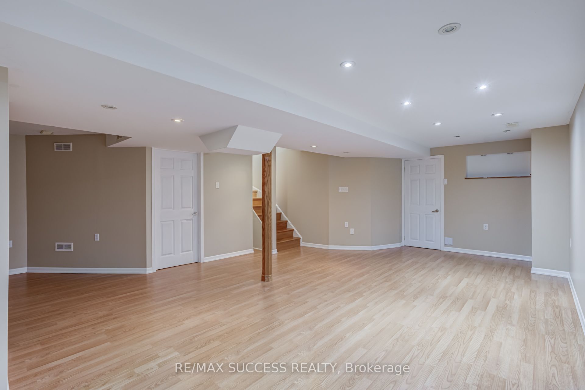 54 Ferncroft Place Property Photo 42