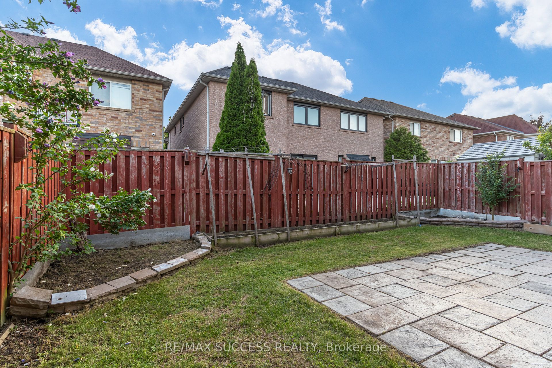 54 Ferncroft Place Property Photo 44