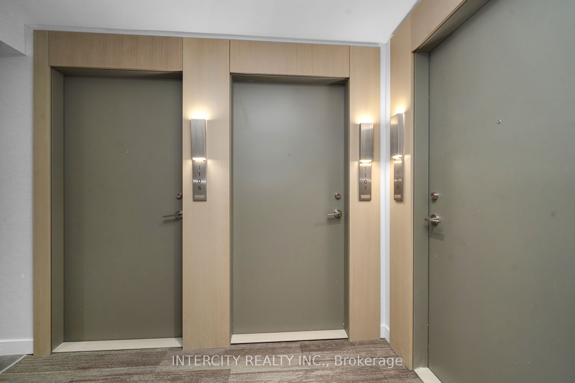 15 Skyridge Drive E 1107 Property Photo 4