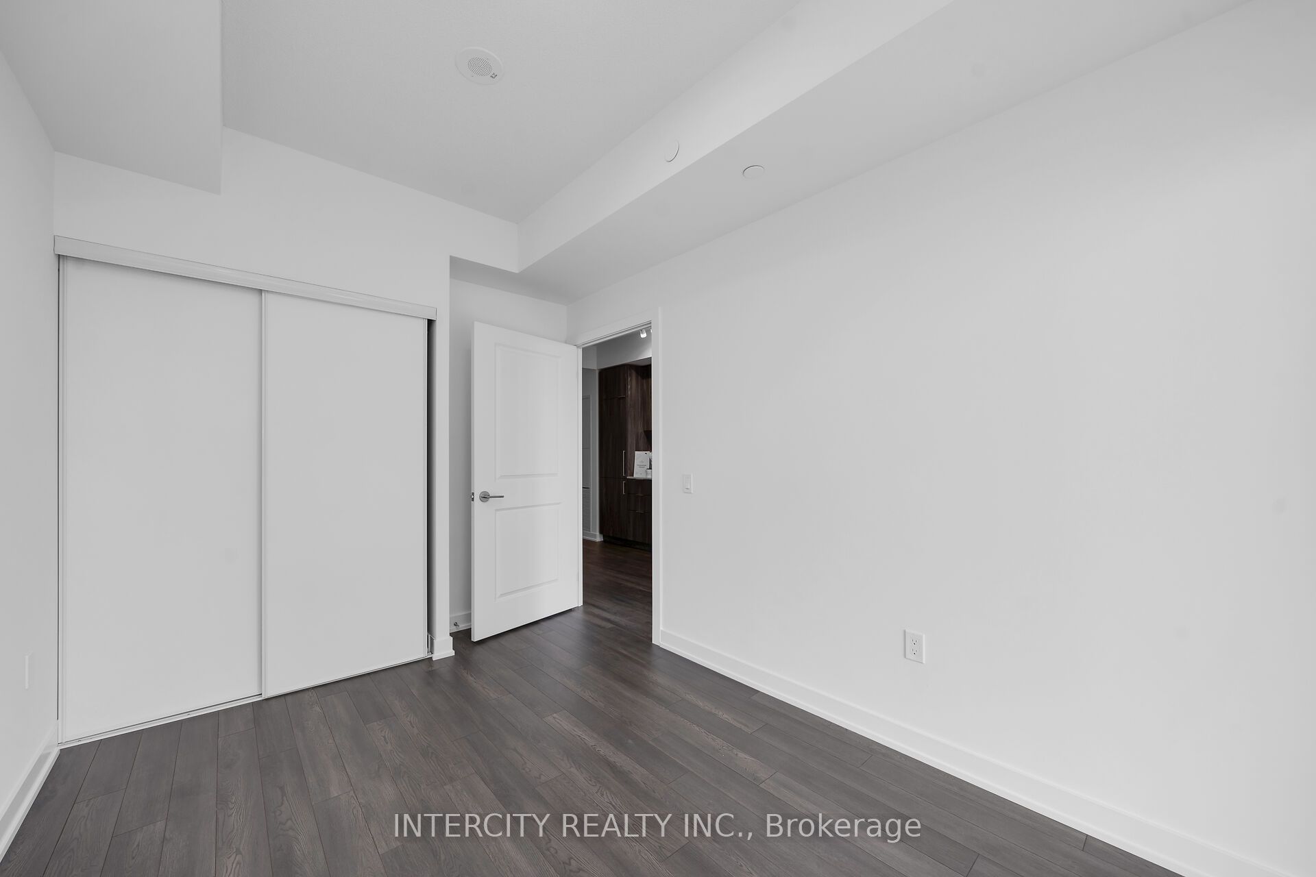 15 Skyridge Drive E 1108 Property Photo 13