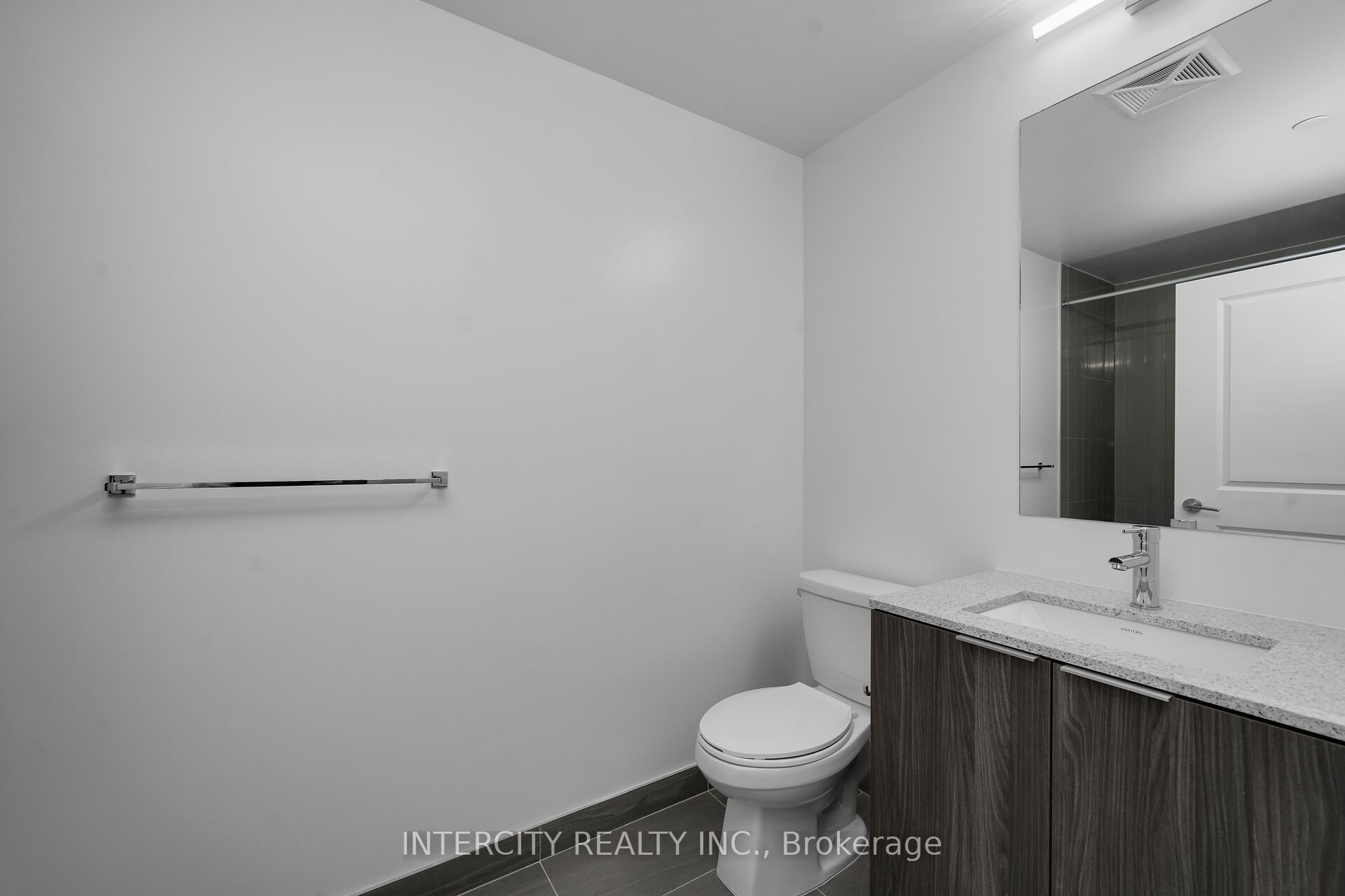 15 Skyridge Drive E 1108 Property Photo 14