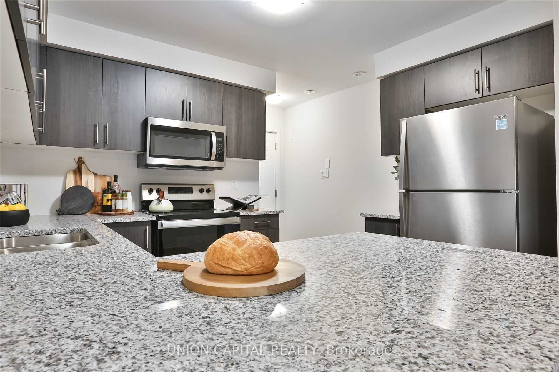 30 Woodstream Drive 13 Property Photo 10