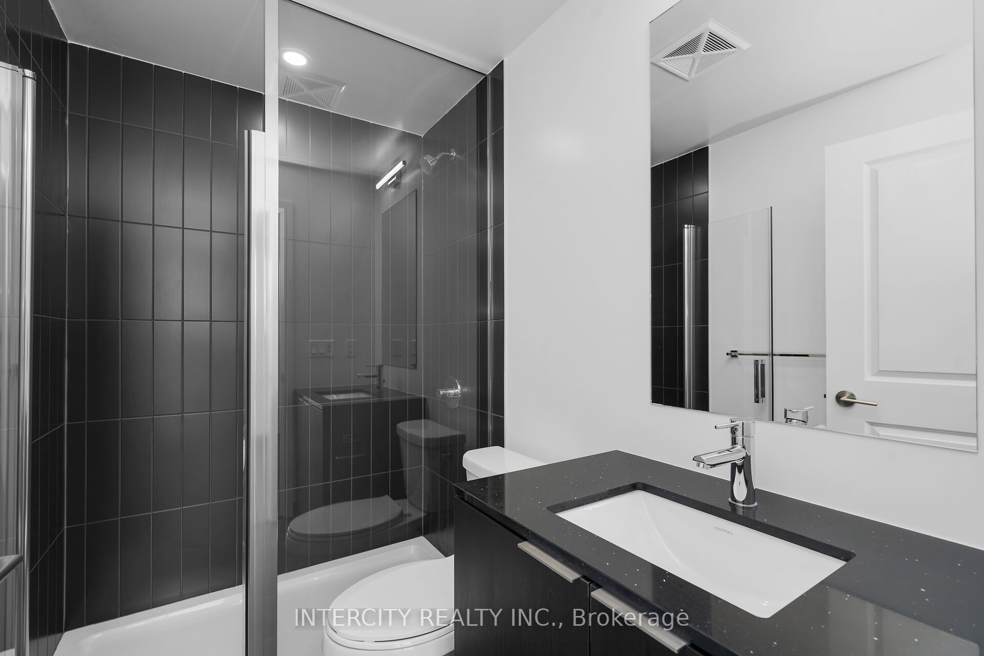 15 Skyridge Drive E 1221 Property Photo 15