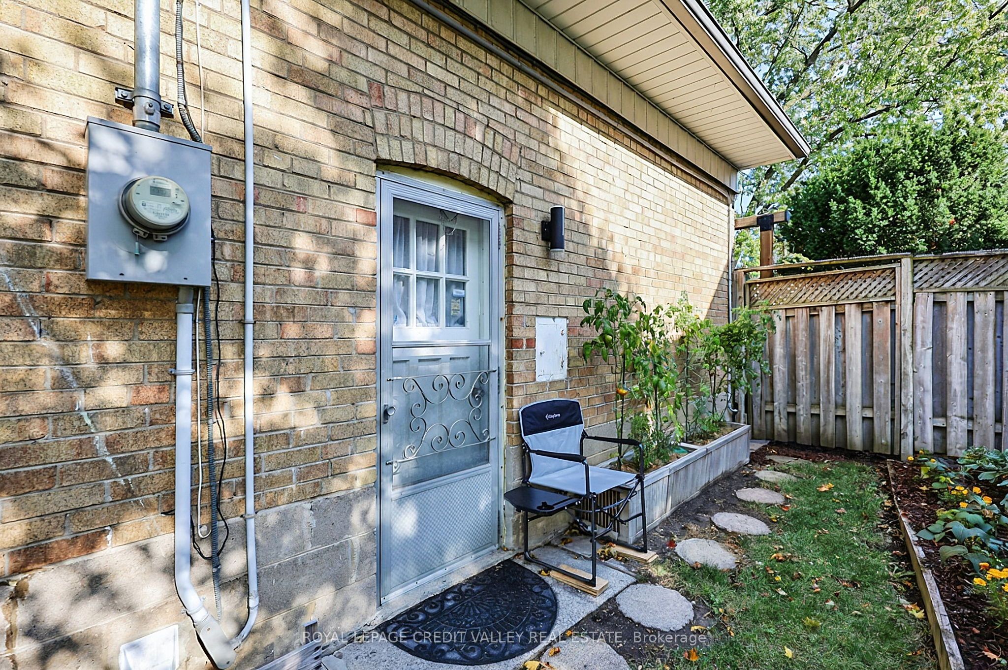 29 Crestview Avenue Property Photo 5