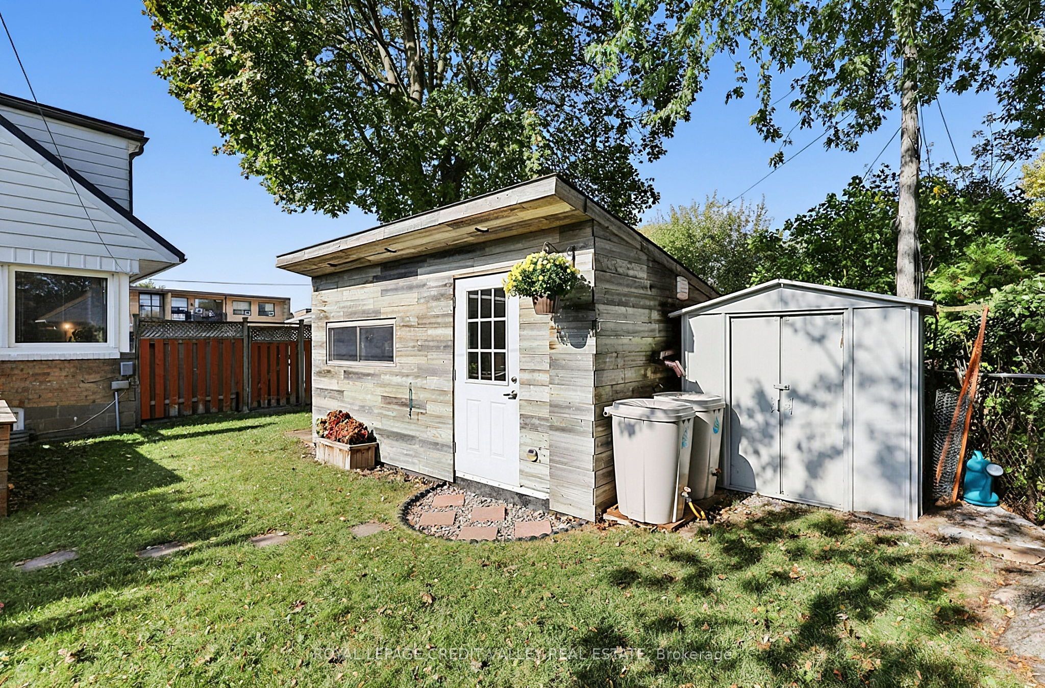 29 Crestview Avenue Property Photo 42