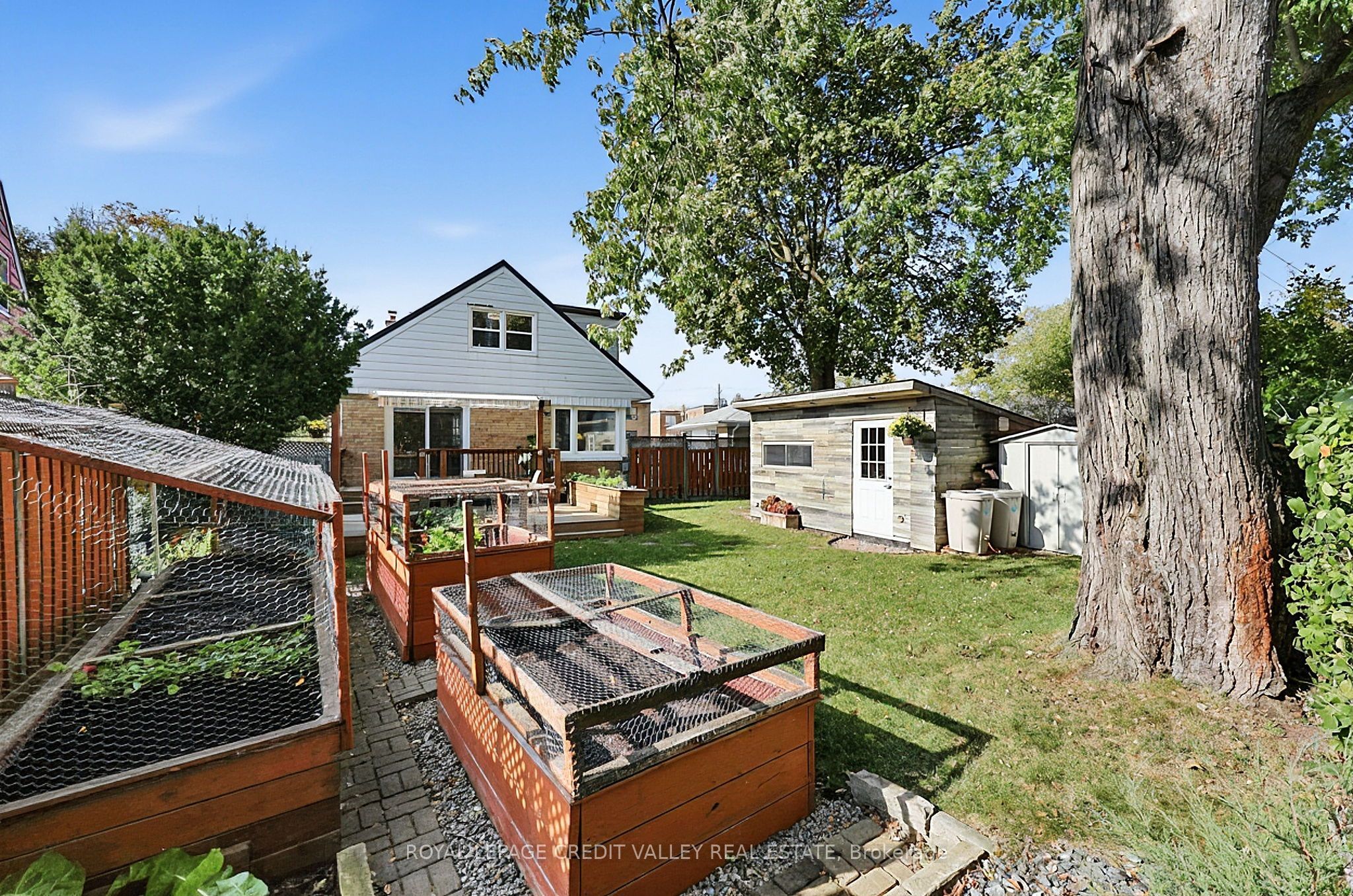29 Crestview Avenue Property Photo 45