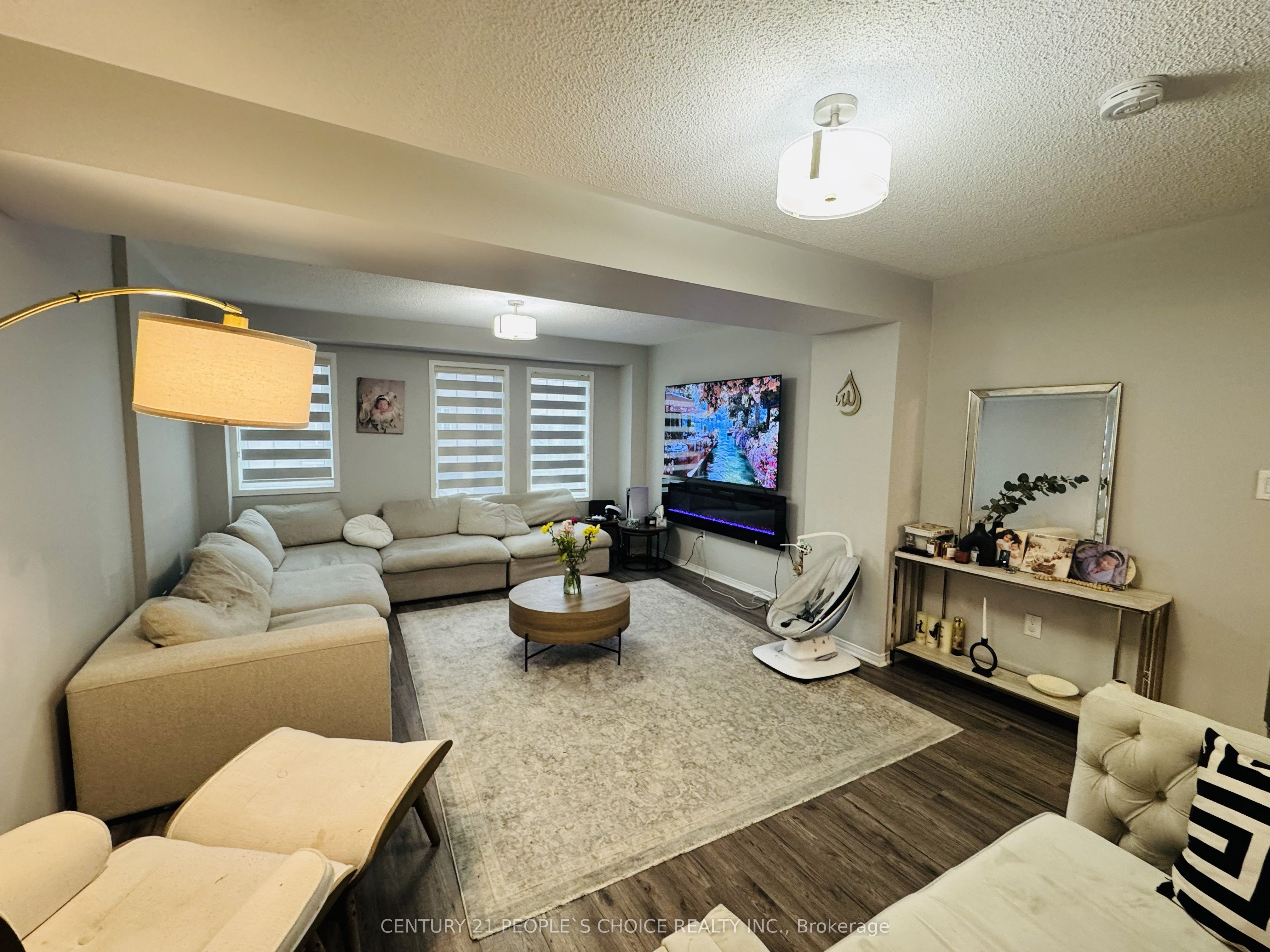 110 Spadina Road Property Photo 5