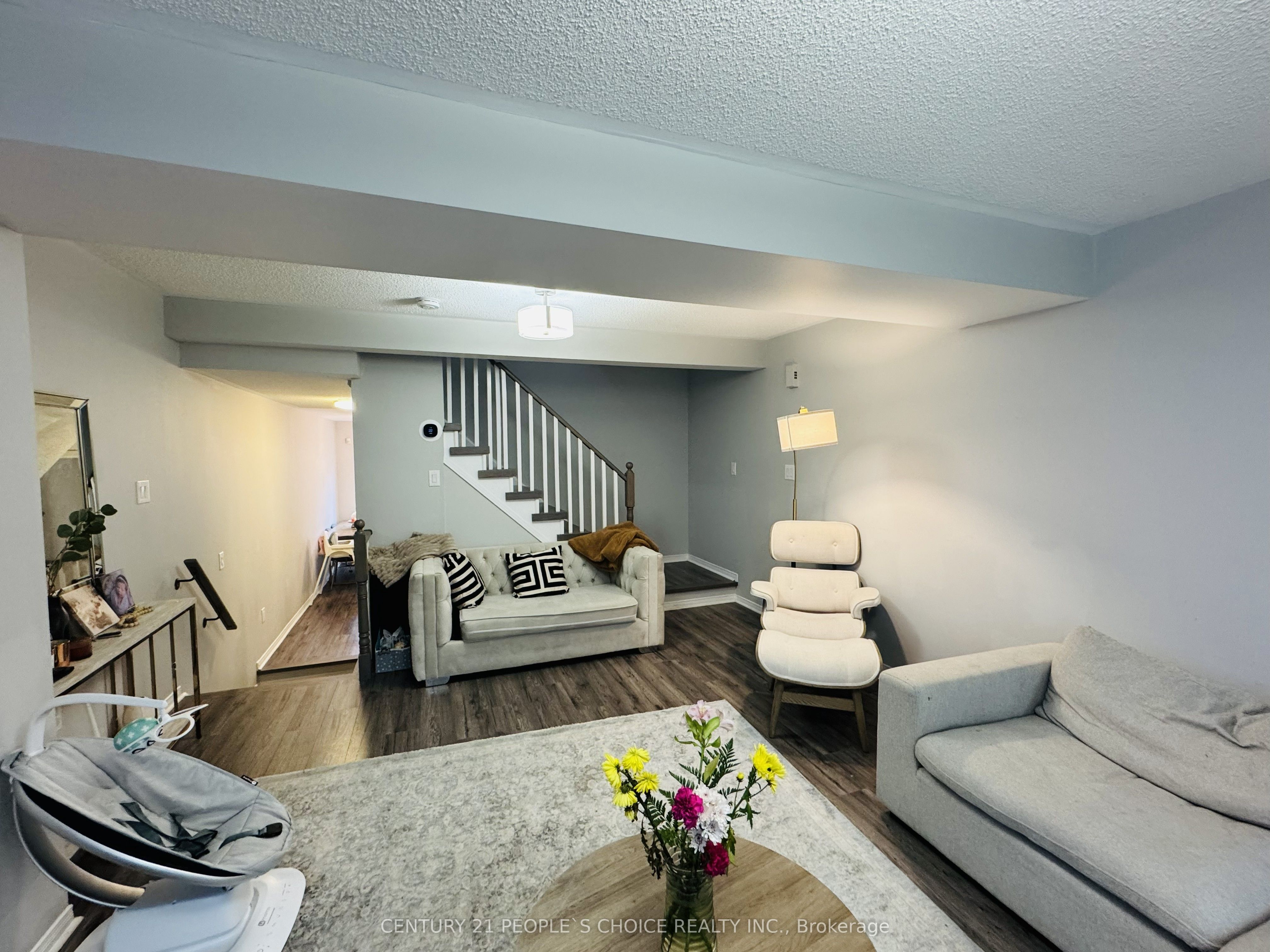 110 Spadina Road Property Photo 6