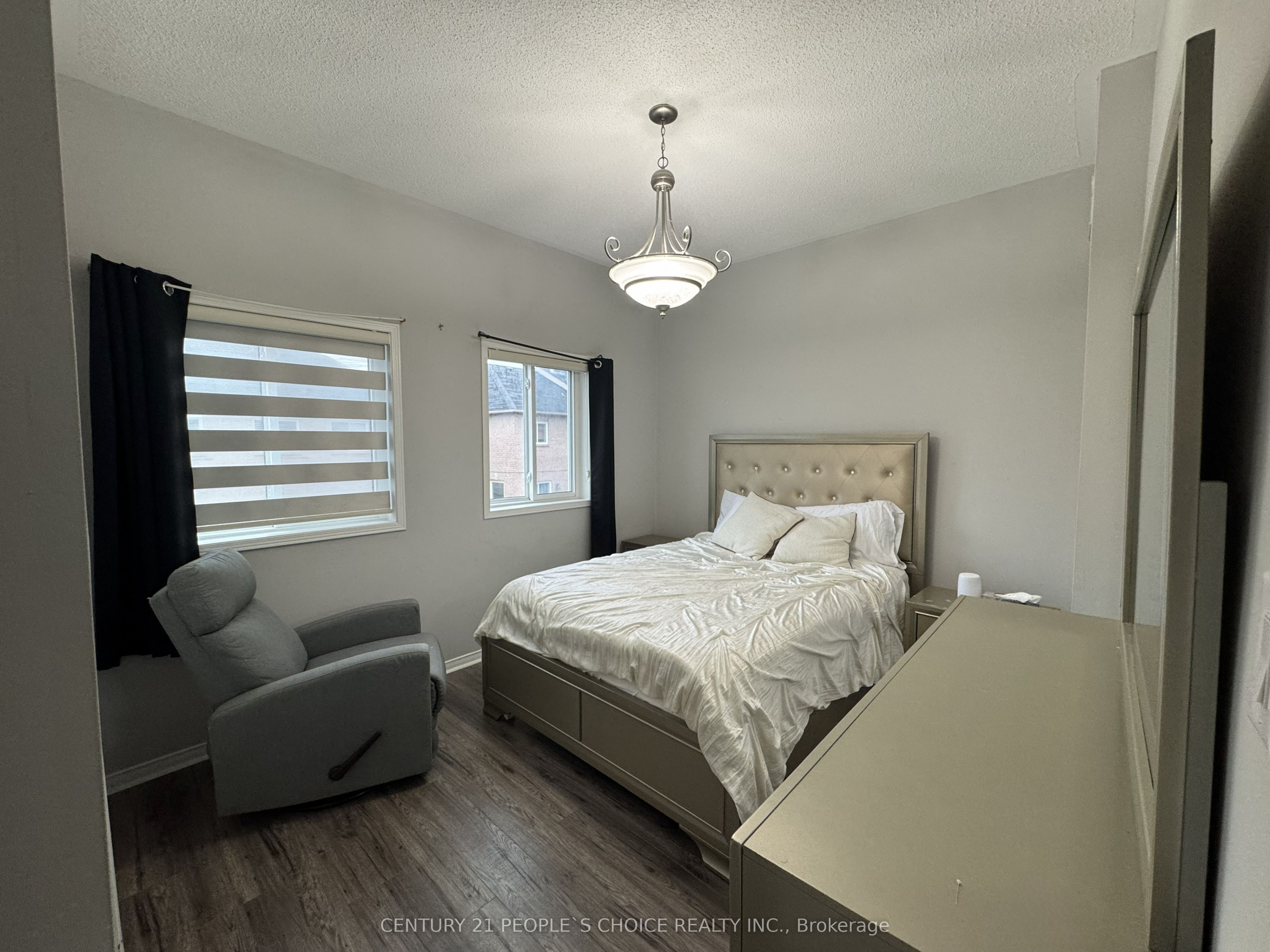 110 Spadina Road Property Photo 13