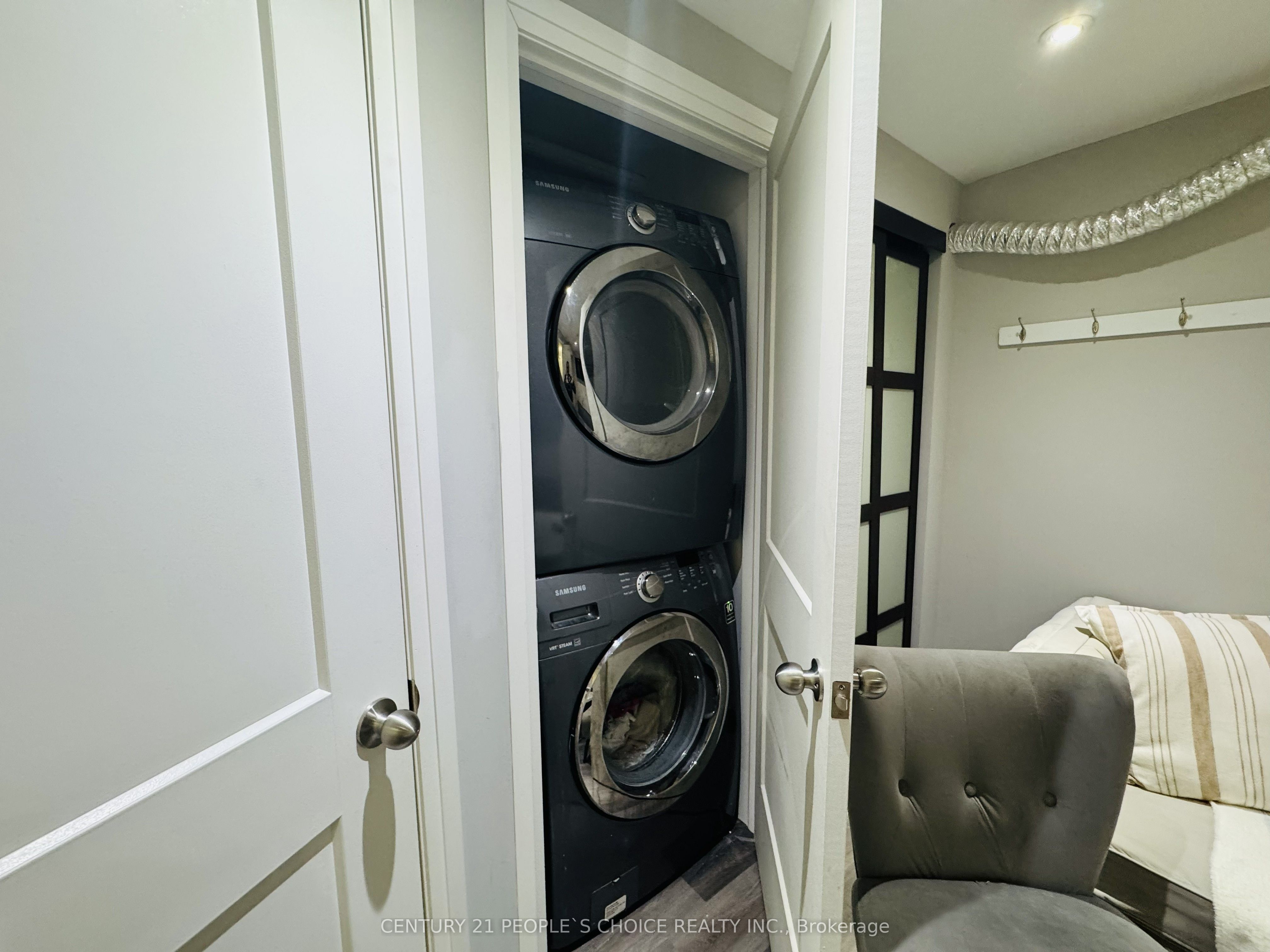 110 Spadina Road Property Photo 23