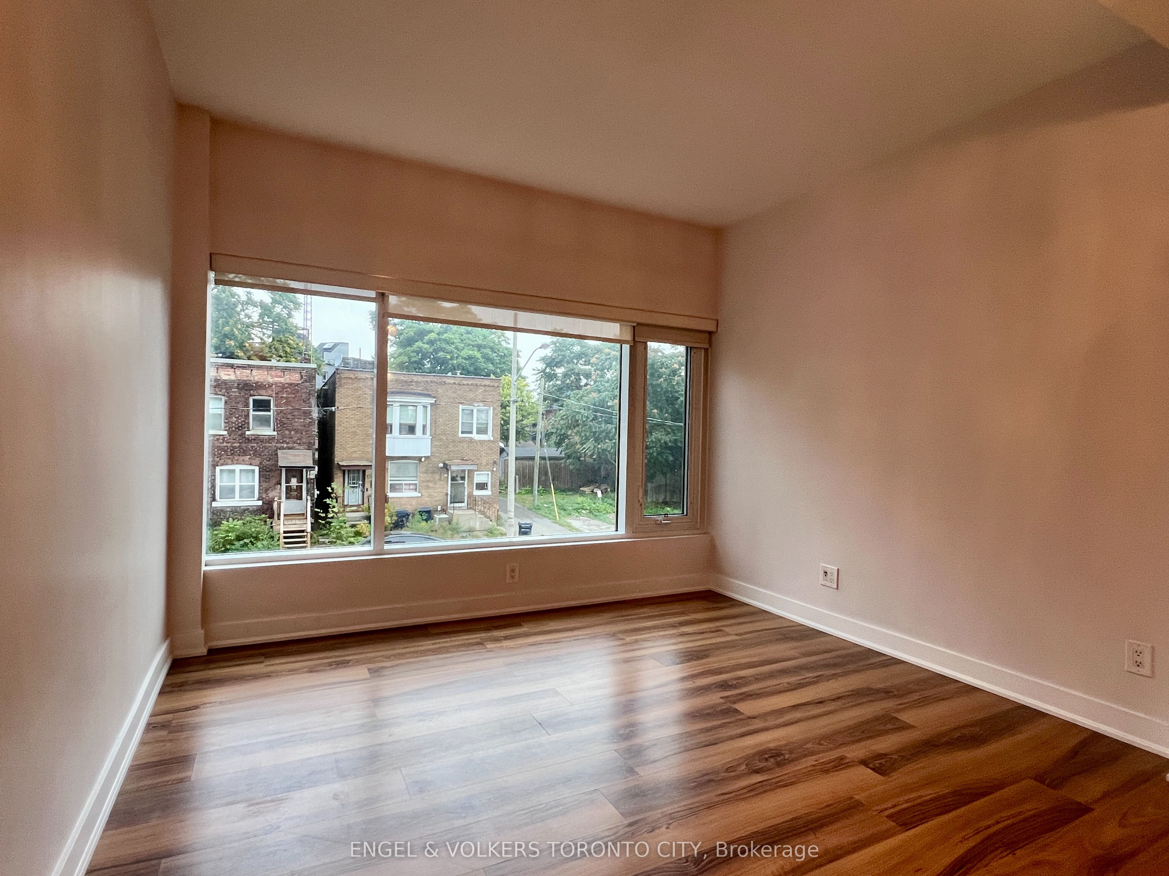 25 Ritchie Avenue 202 Property Photo 14
