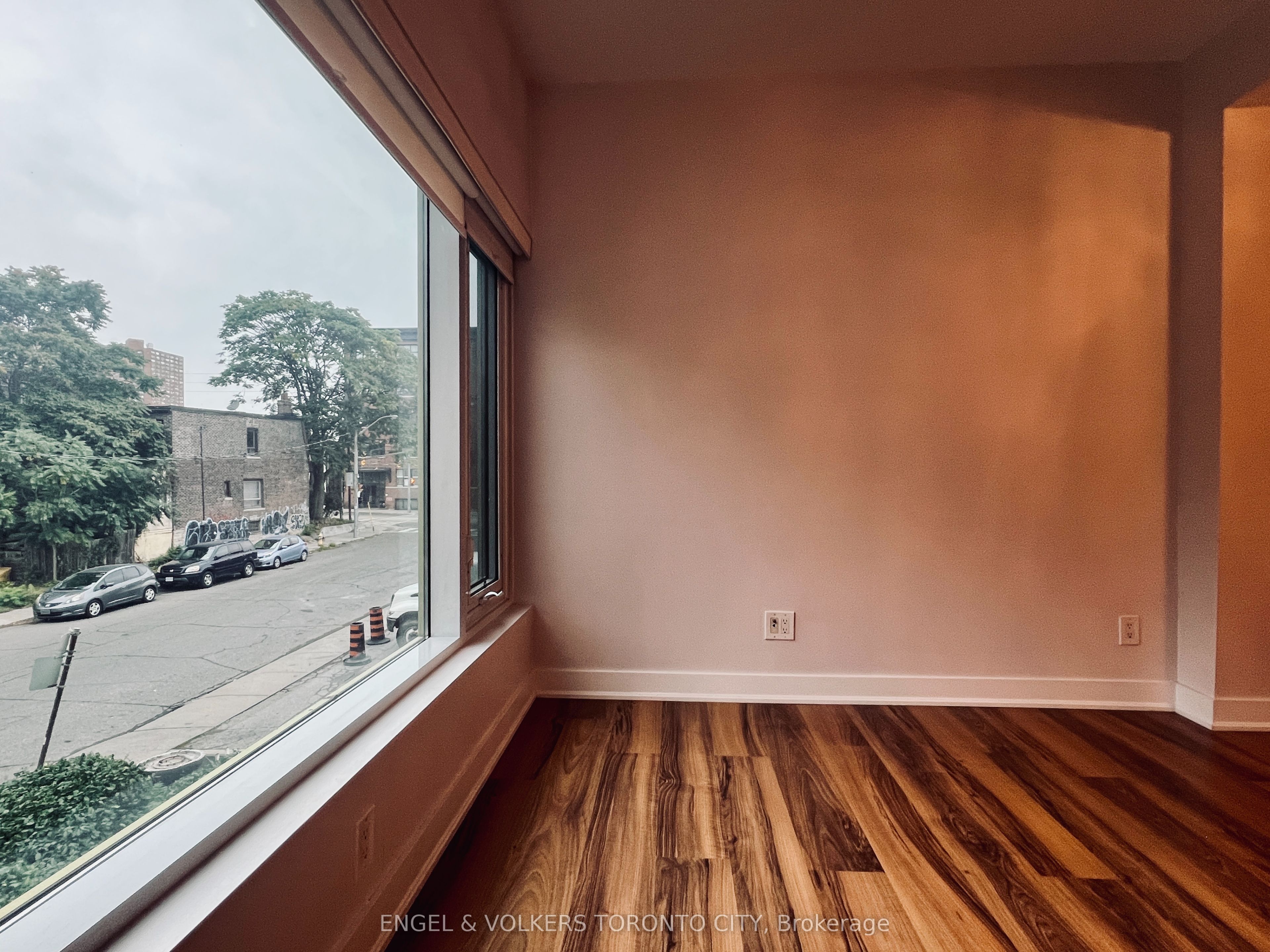 25 Ritchie Avenue 202 Property Photo 15
