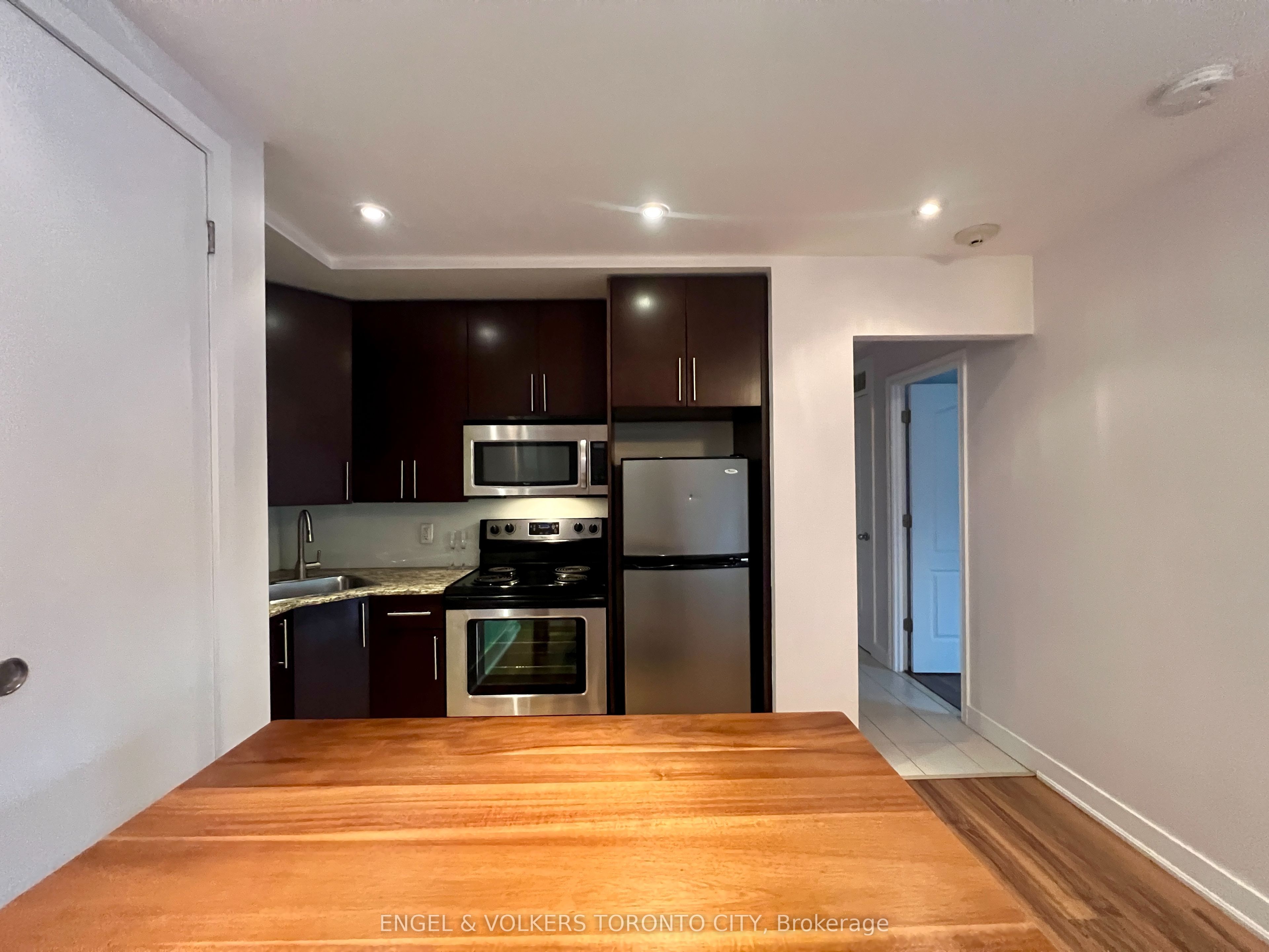 25 Ritchie Avenue 202 Property Photo 18