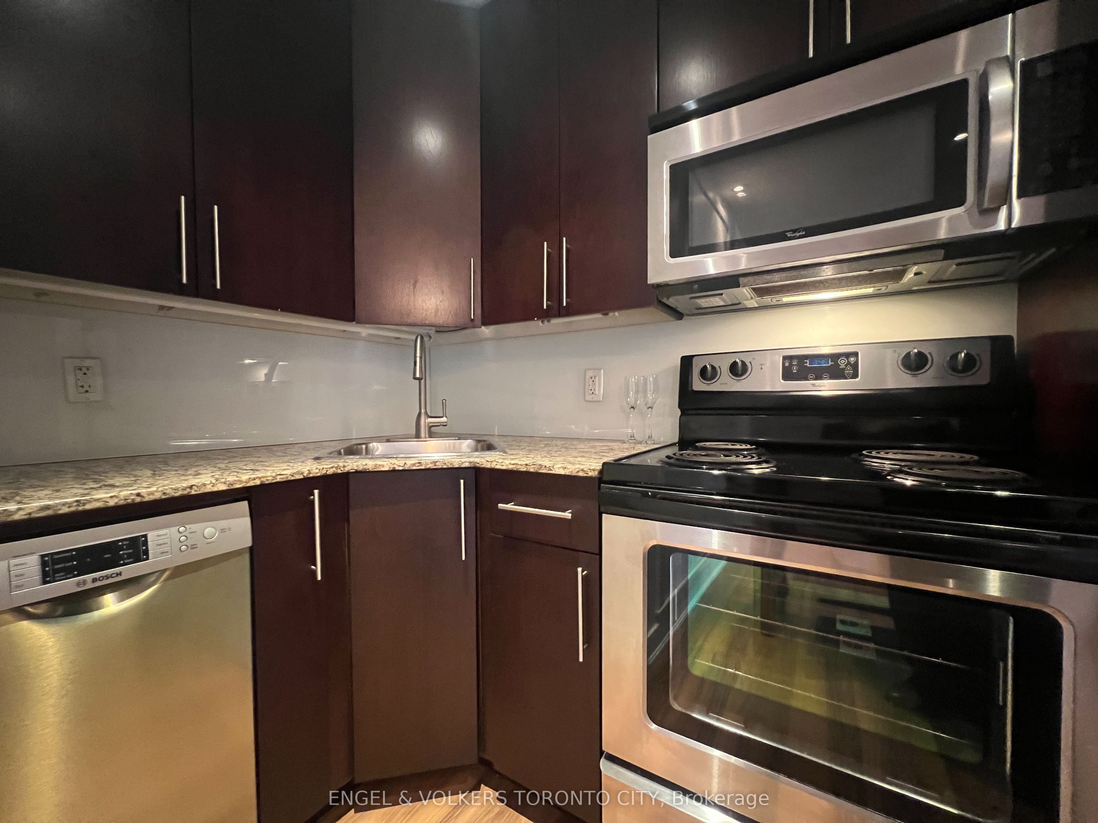 25 Ritchie Avenue 202 Property Photo 23