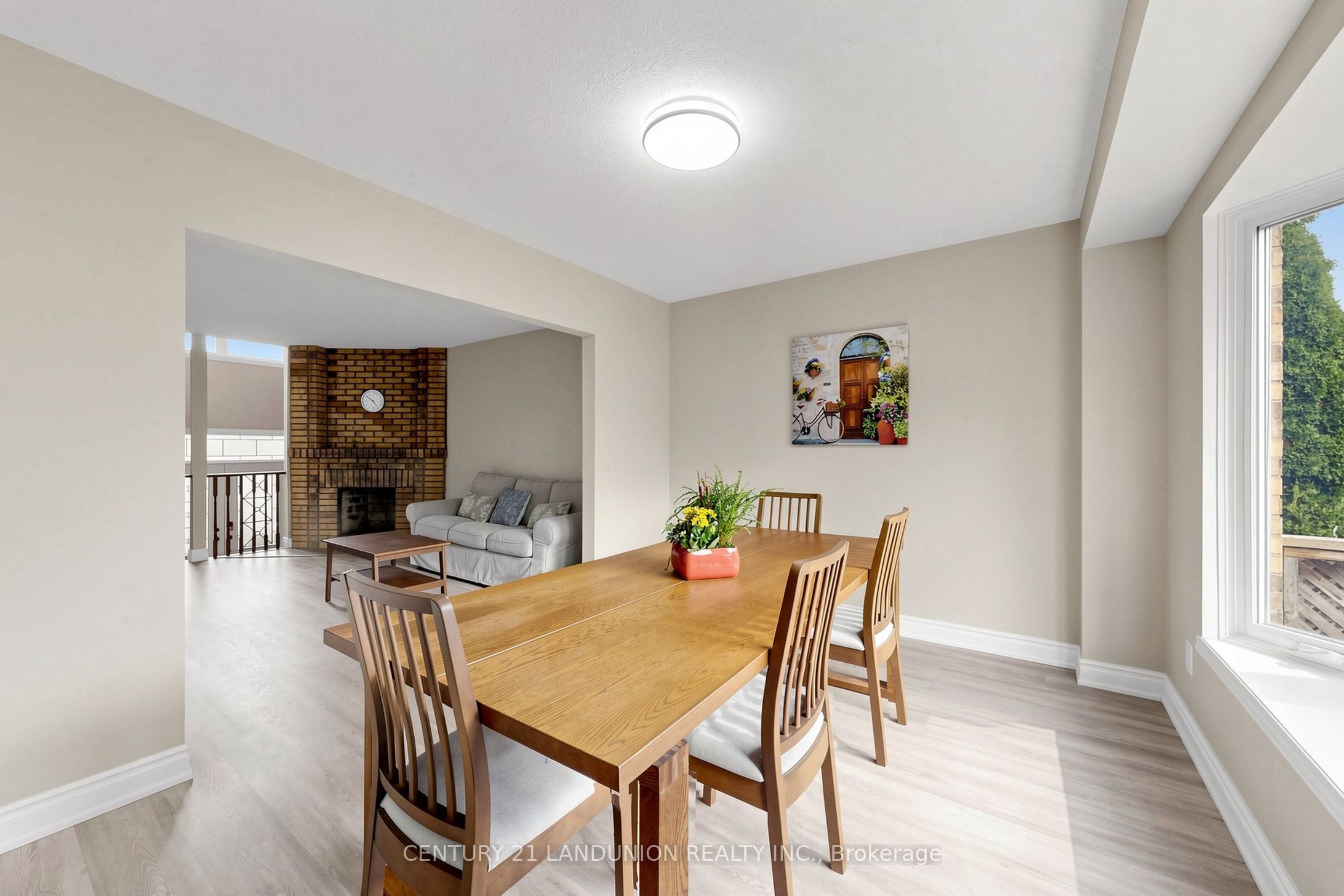 4223 Lastrada Heights Property Photo 12