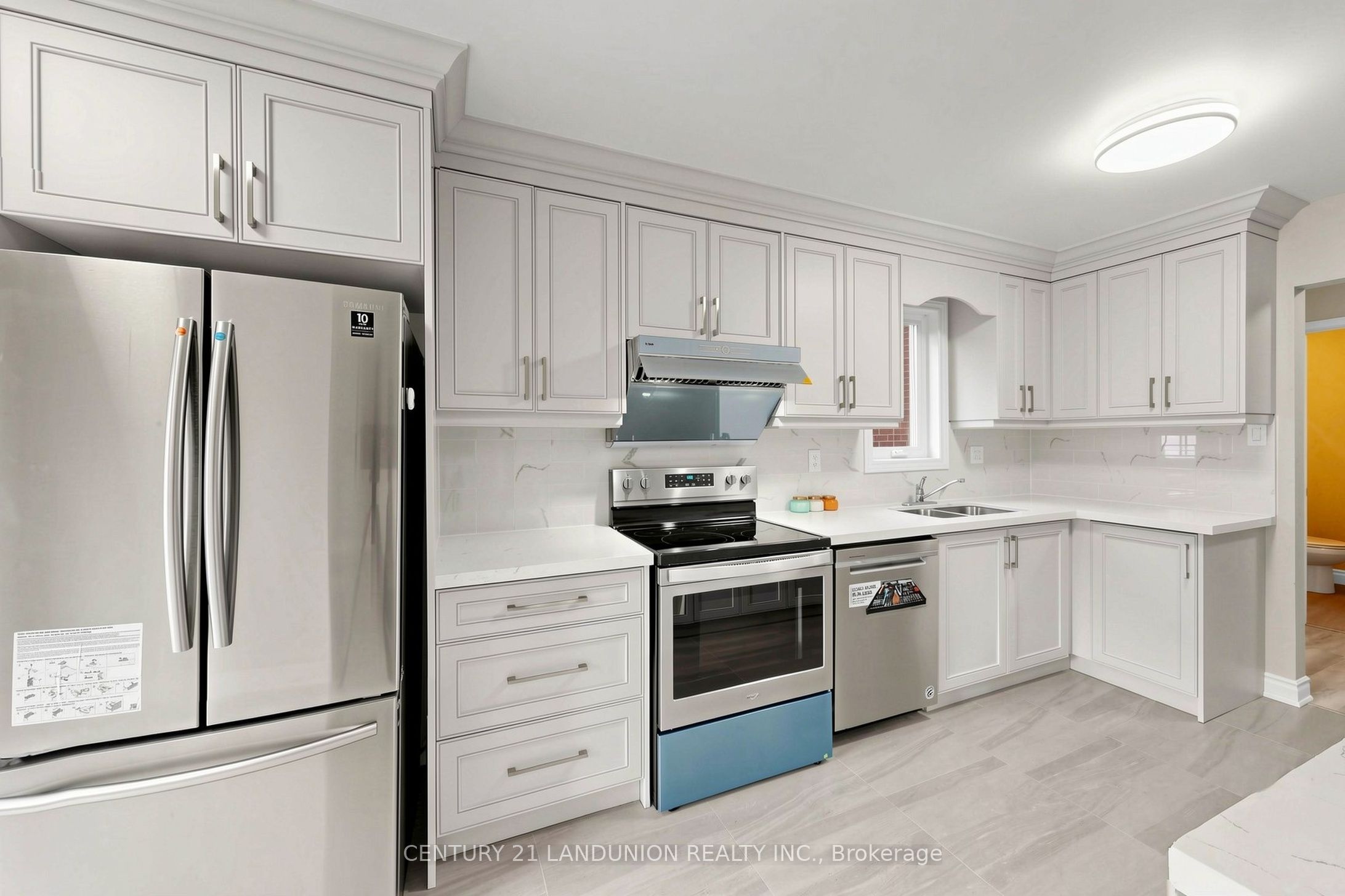 4223 Lastrada Heights Property Photo 16