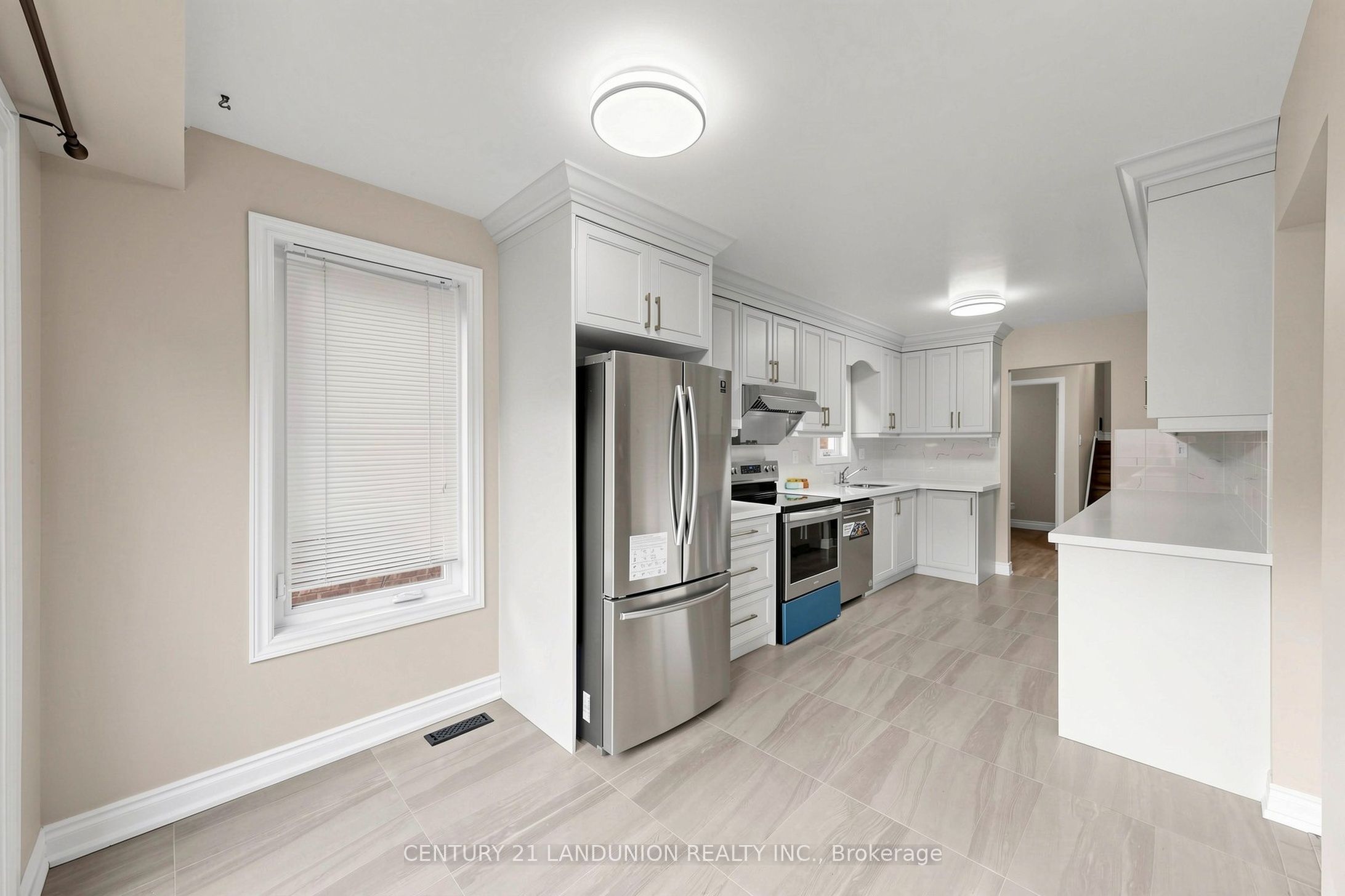 4223 Lastrada Heights Property Photo 17