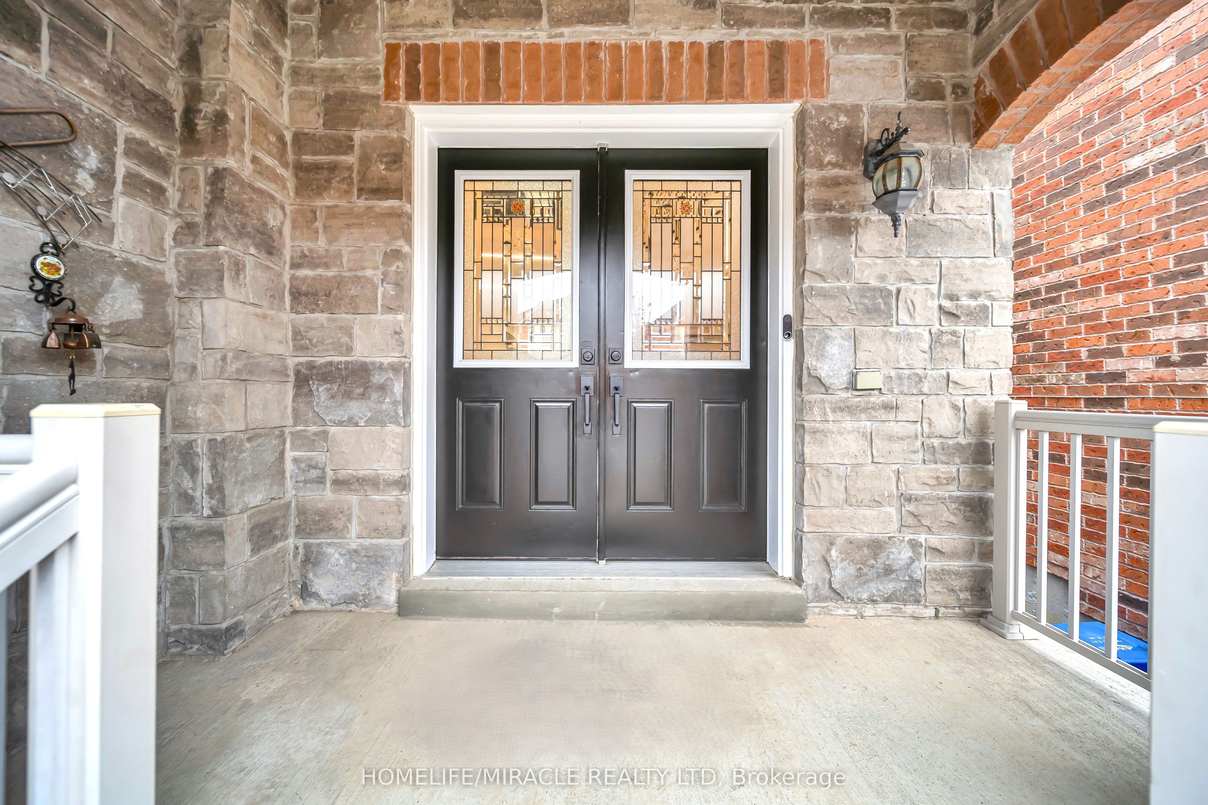 763 Pitcher Place Property Photo 6