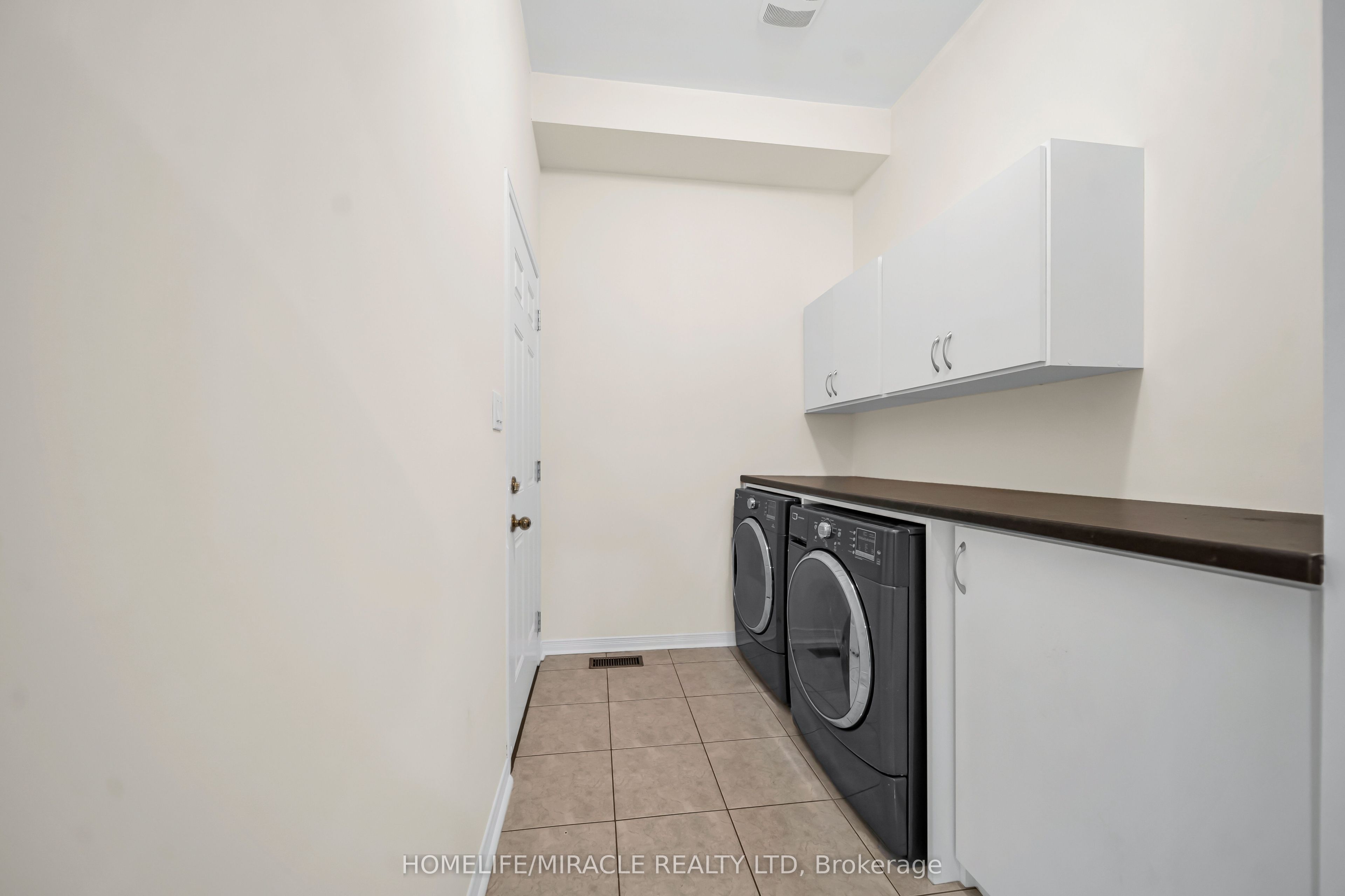 763 Pitcher Place Property Photo 19
